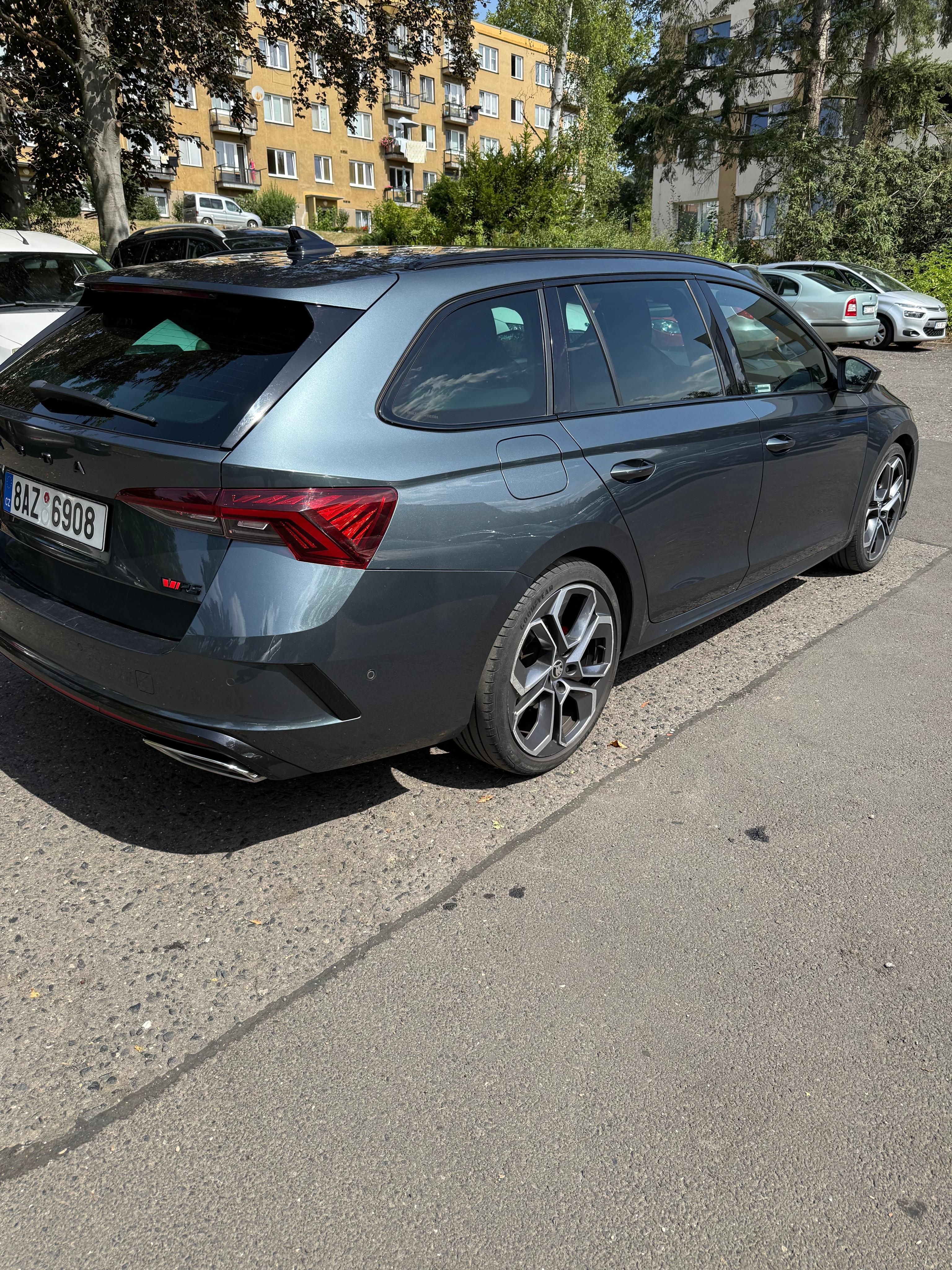 Škoda Octavia, IV RS 2.0TDi 4x4, webasto - fotka 3
