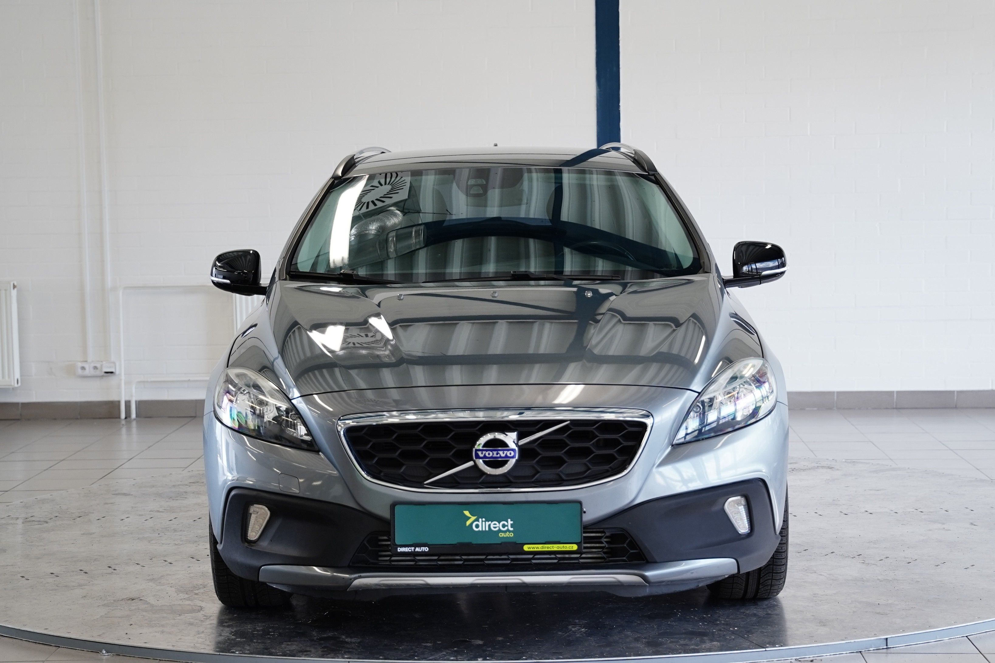 Volvo V40, 2.0 D4 140 kW Summum - fotka 4