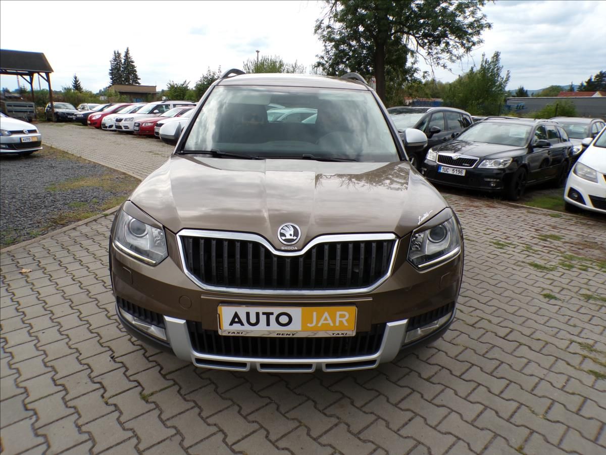 Škoda Yeti, 2,0 TDI  XENONY - fotka 3