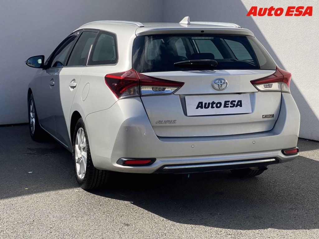 Toyota Auris, 1.6VVT-i,ČR,AC,kamera - fotka 6