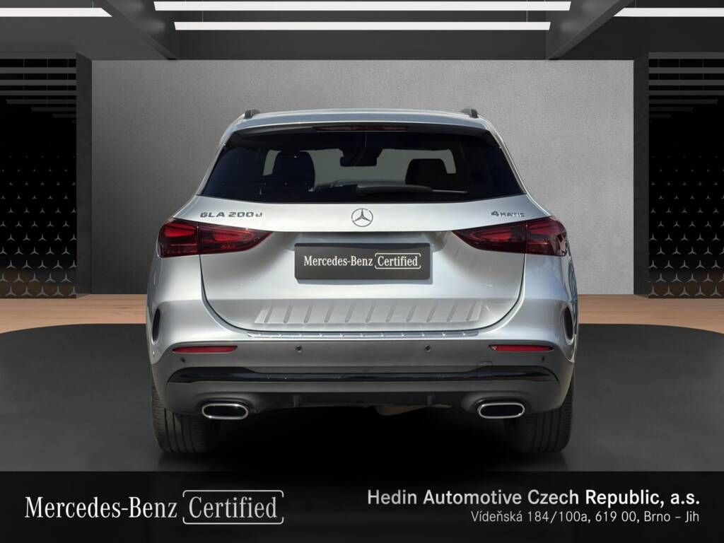 Mercedes-Benz GLA, 200 d 4M - fotka 4