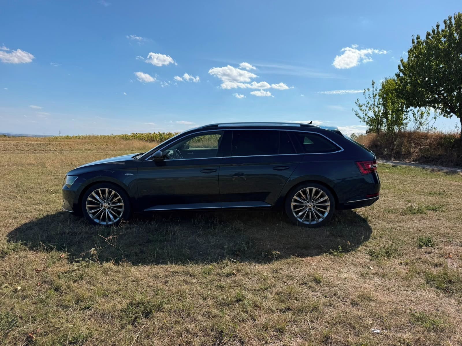 Škoda Superb, 2.0 TDI L&K - tažné - fotka 6
