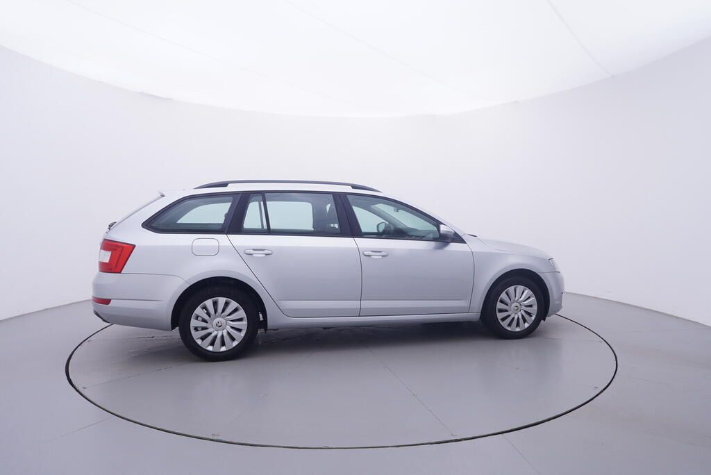 Škoda Octavia, Ambition 1.2 TSI 77 kW - fotka 6