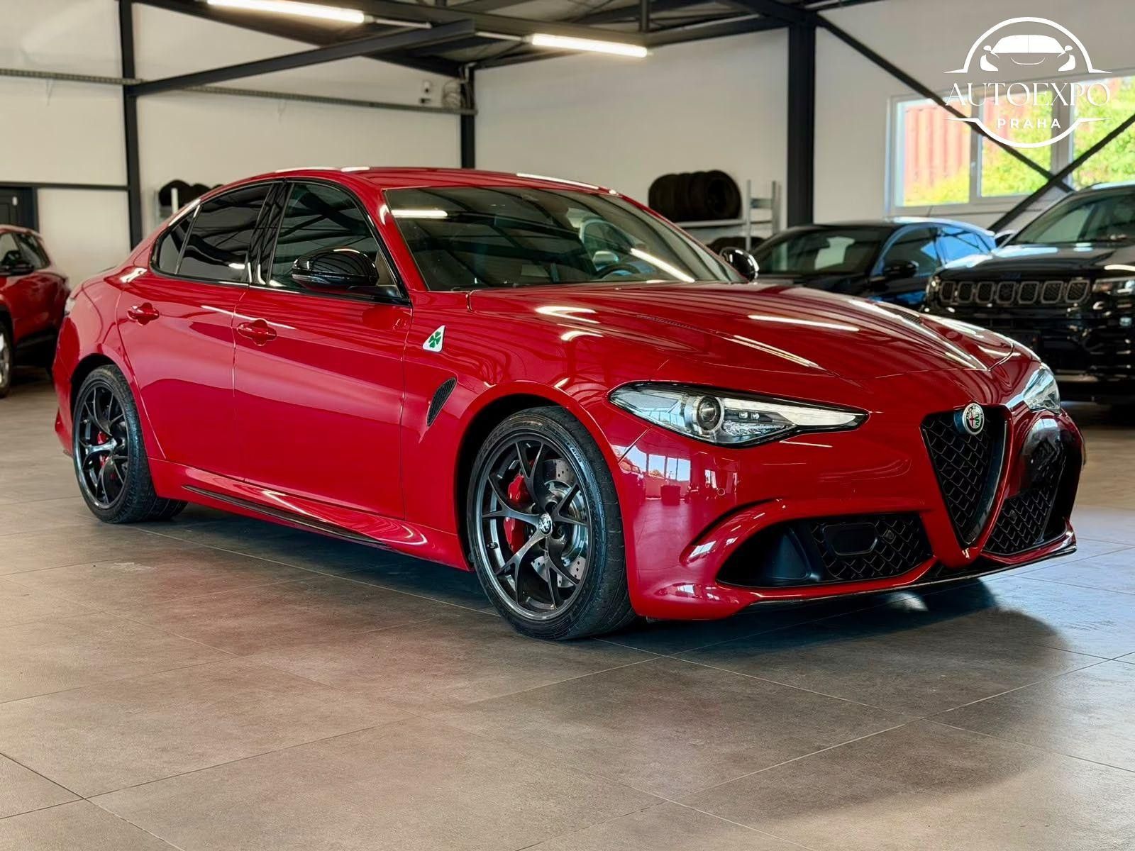 Alfa Romeo Giulia, Quadrifoglio AKRAPOVIC H&K