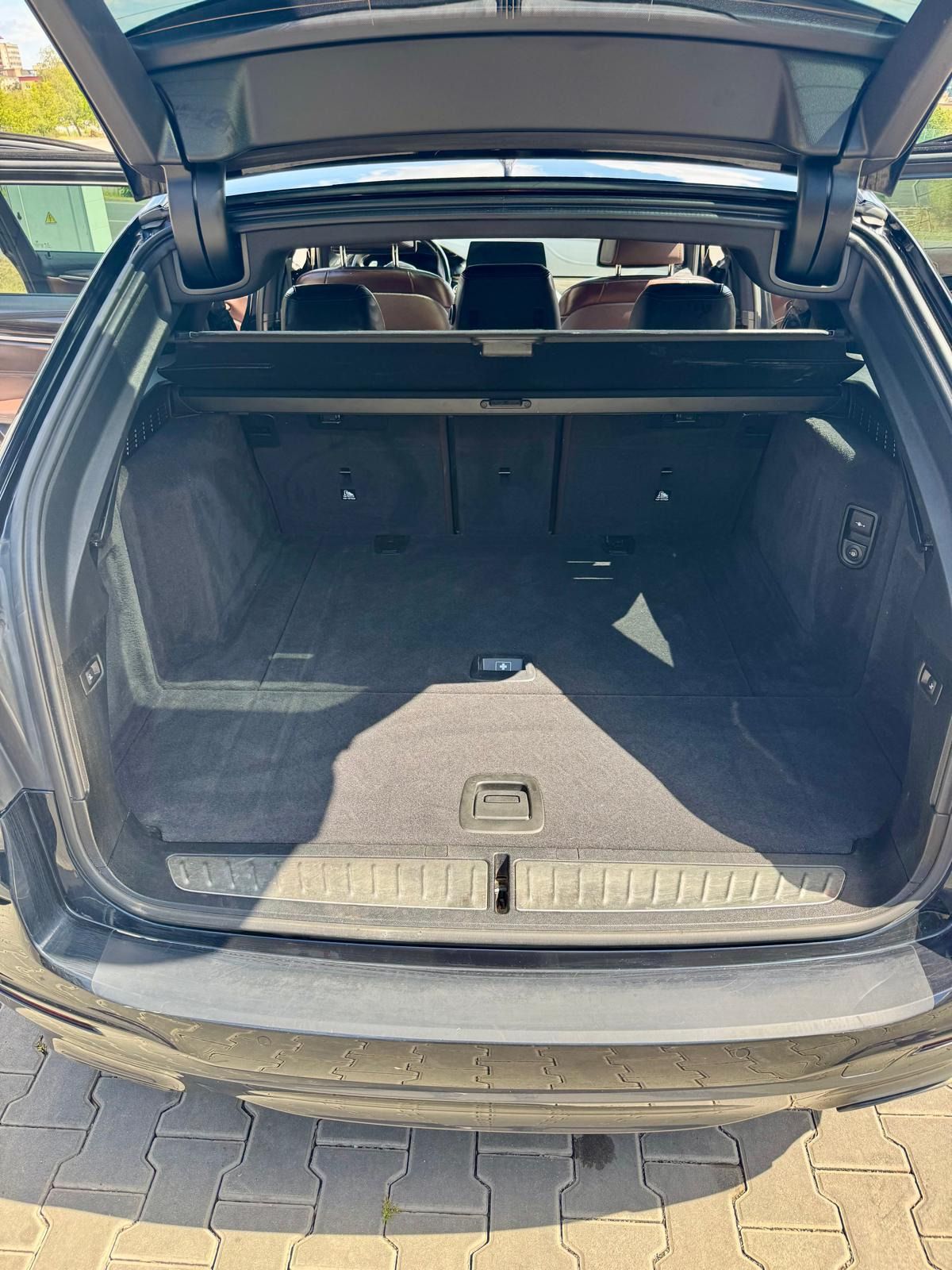 BMW Řada 5, 3,0 Mpacket combi - fotka 6