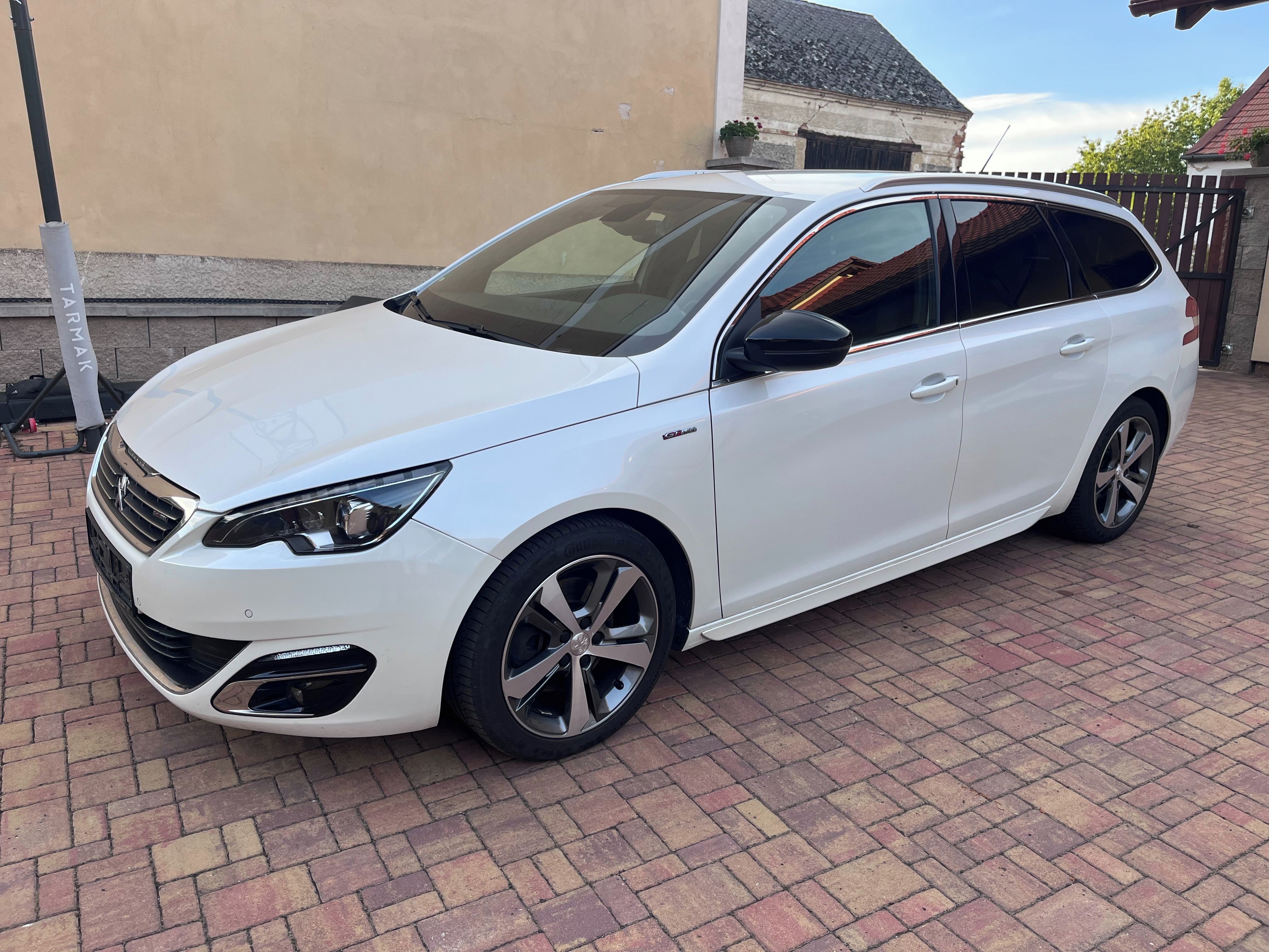 Peugeot 308, 2.0 HDI GT Line SERVISKA - fotka 2