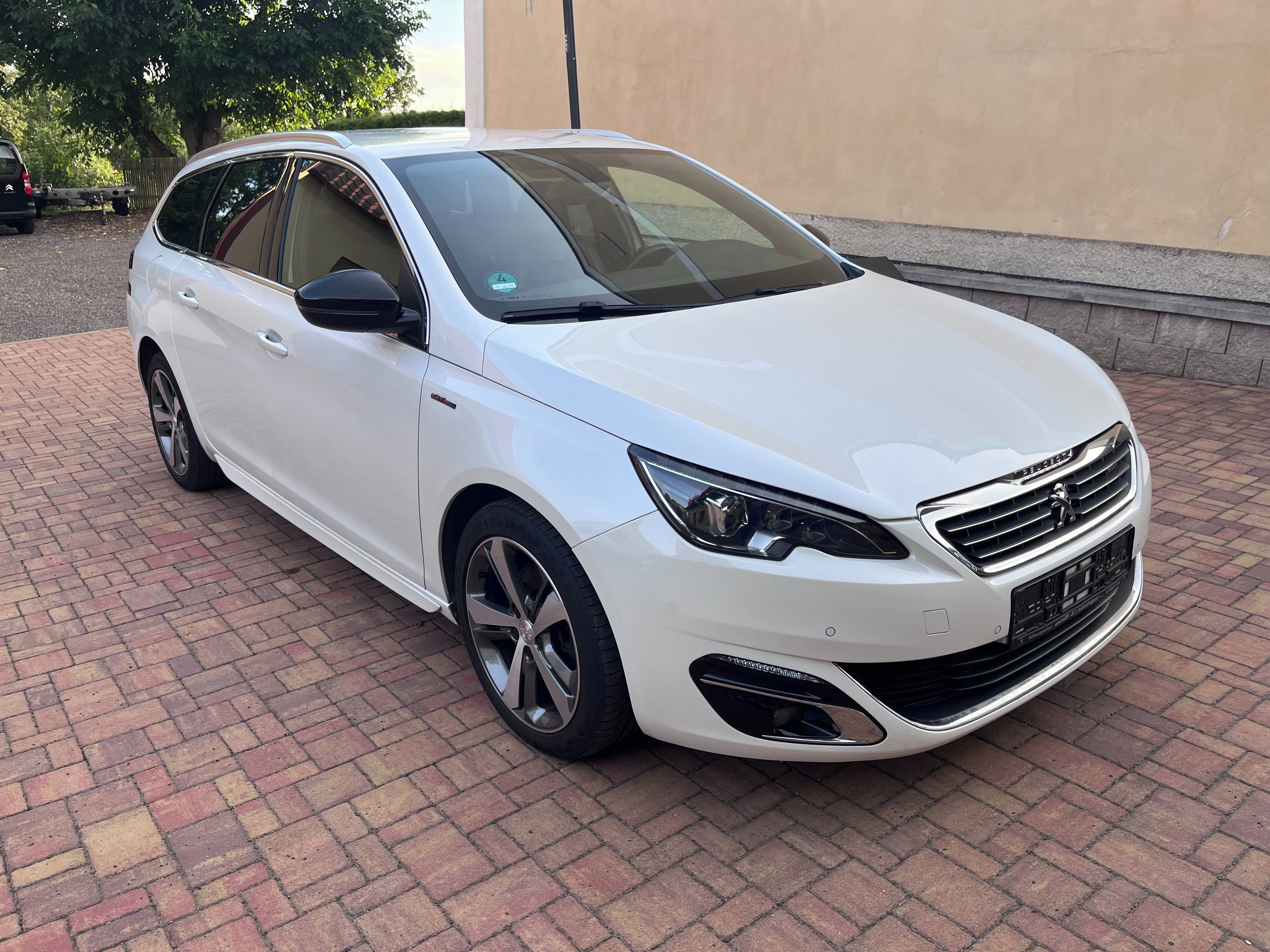 Peugeot 308, 2.0 HDI GT Line SERVISKA - fotka 5