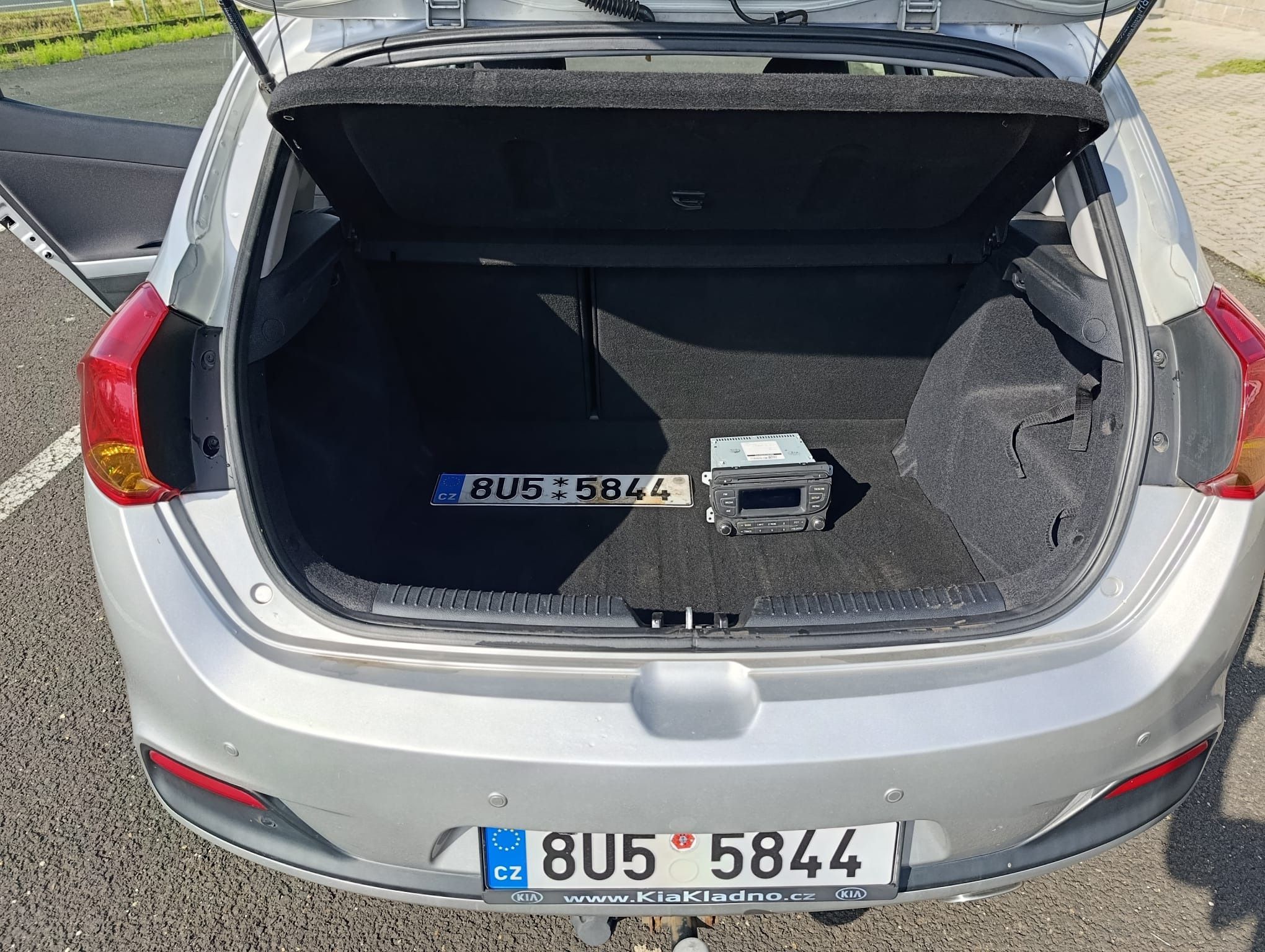 Kia Cee´d, CRDi 16v 1,6 - fotka 4