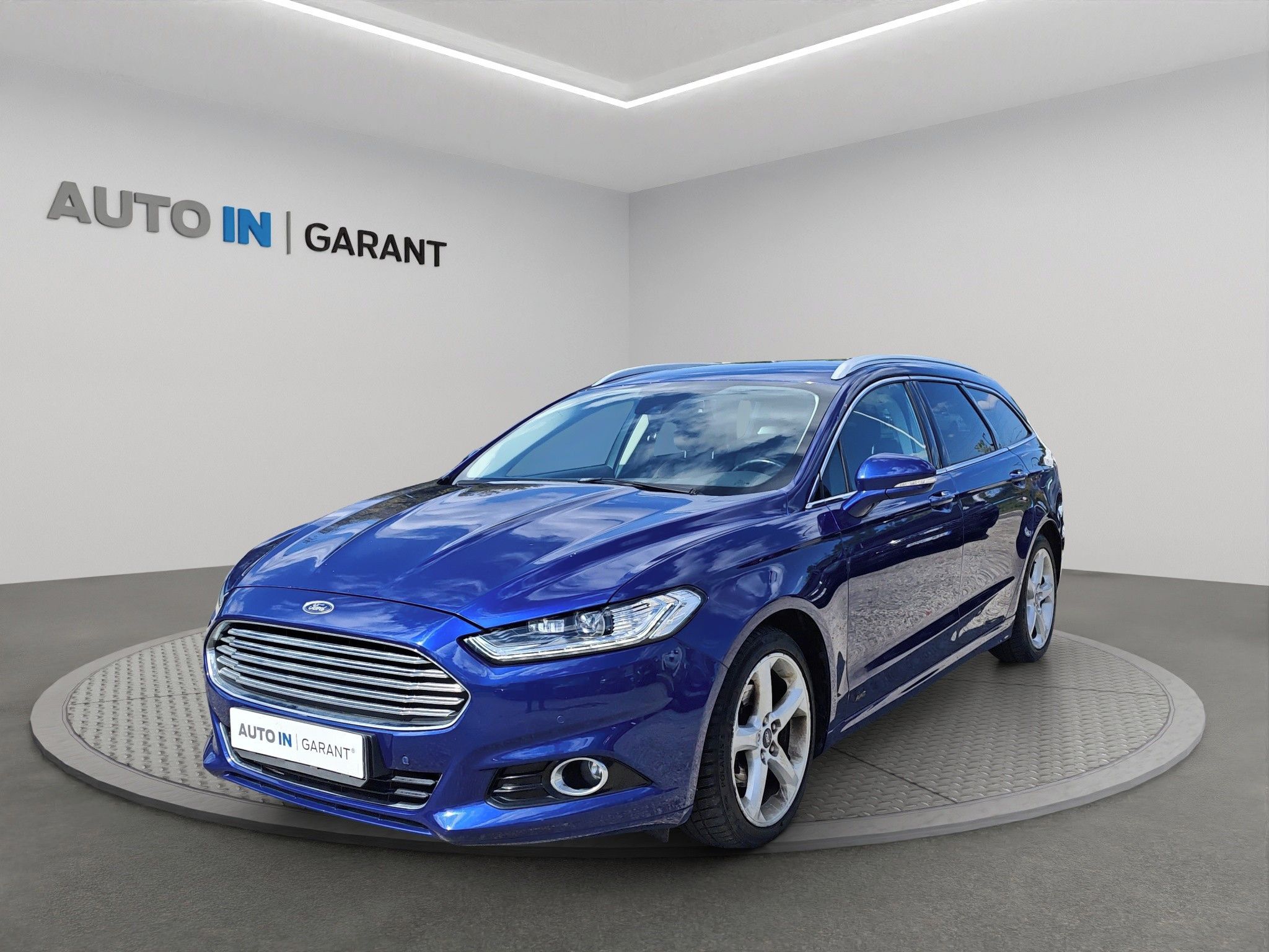 Ford Mondeo, Titanium , 4x4 . čr,
