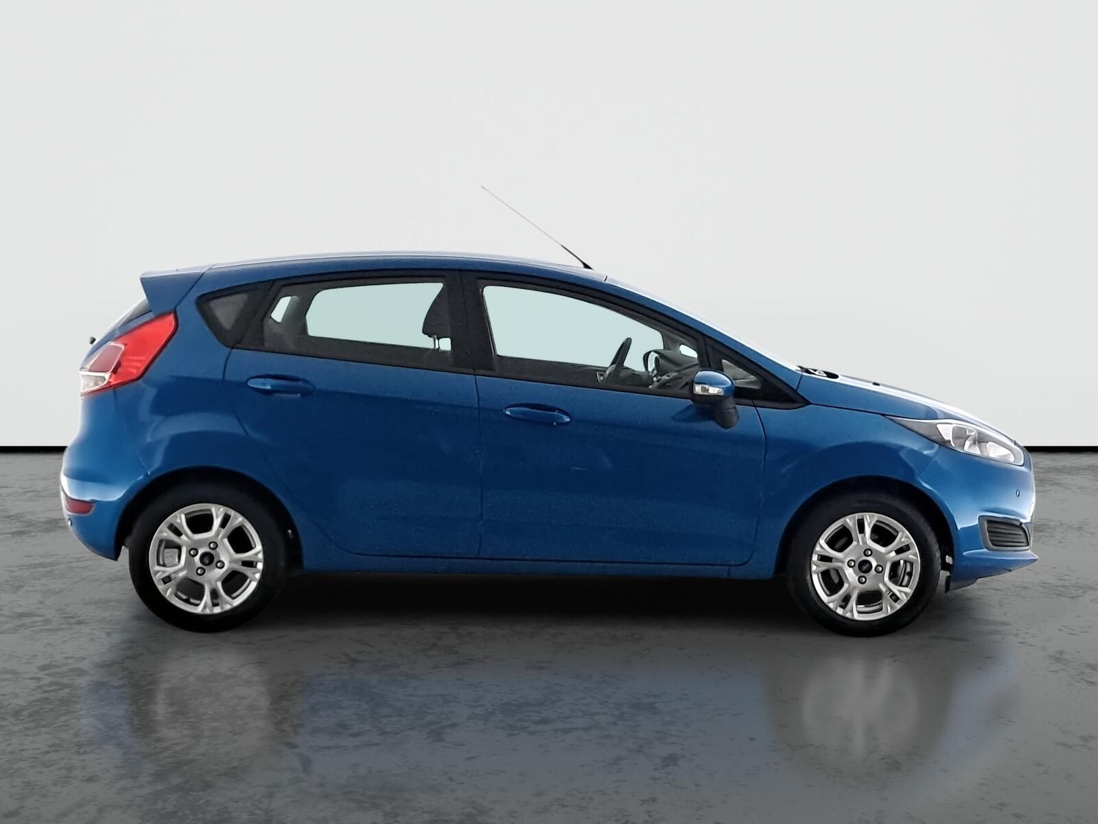 Ford Fiesta, 1.0 i, Automatická klima - fotka 6
