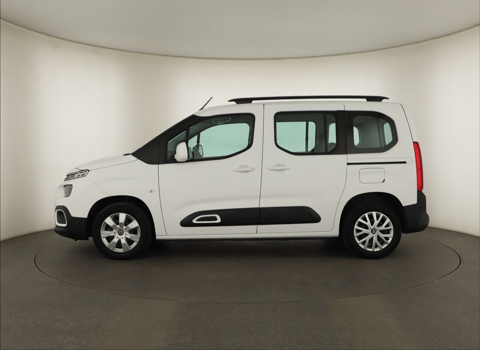 Citroën Berlingo, 1.5 BlueHDi, Feel, 5Míst - fotka 3