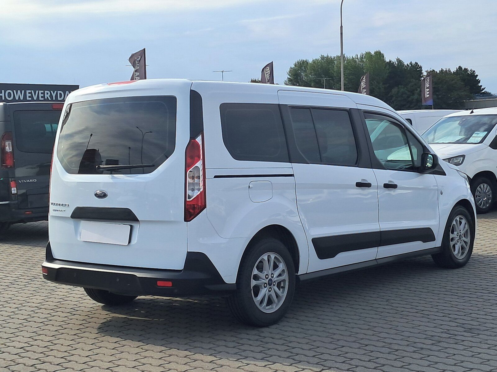 Ford Tourneo Connect, 1.5 EcoBlue, 5Míst, Klima, ČR - fotka 5
