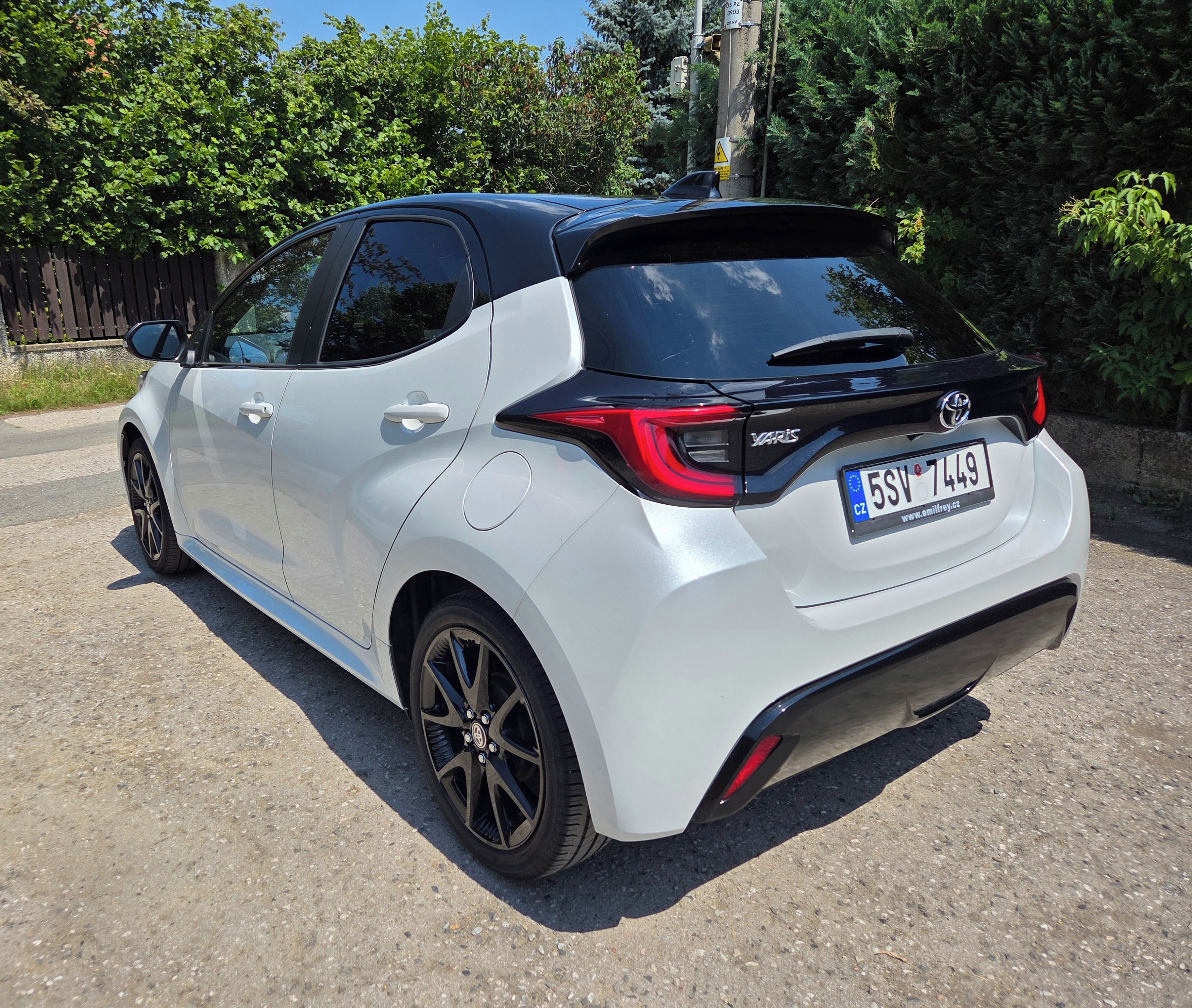 Toyota Yaris, SELECTION STYLE ČR 1.MAJITEL - fotka 6