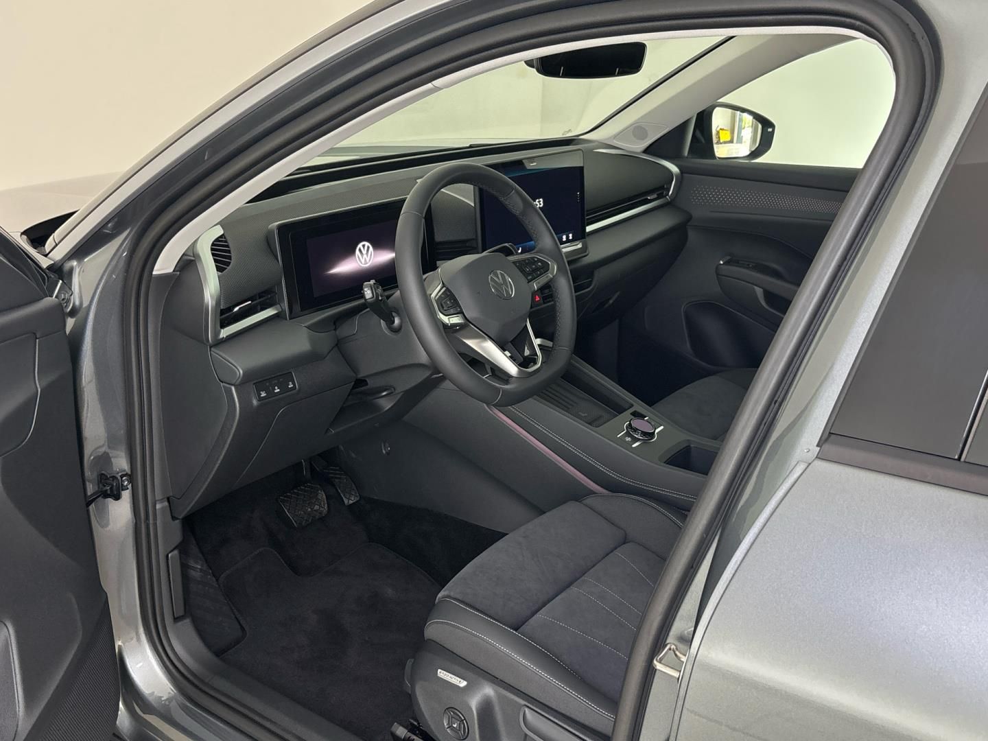 Volkswagen T-Roc, 1.5 eTSi / 85 kW - fotka 6