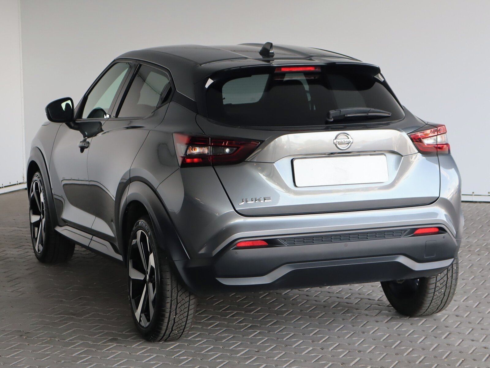Nissan Juke, 1.0 DIG-T, Tekna, Automat - fotka 4