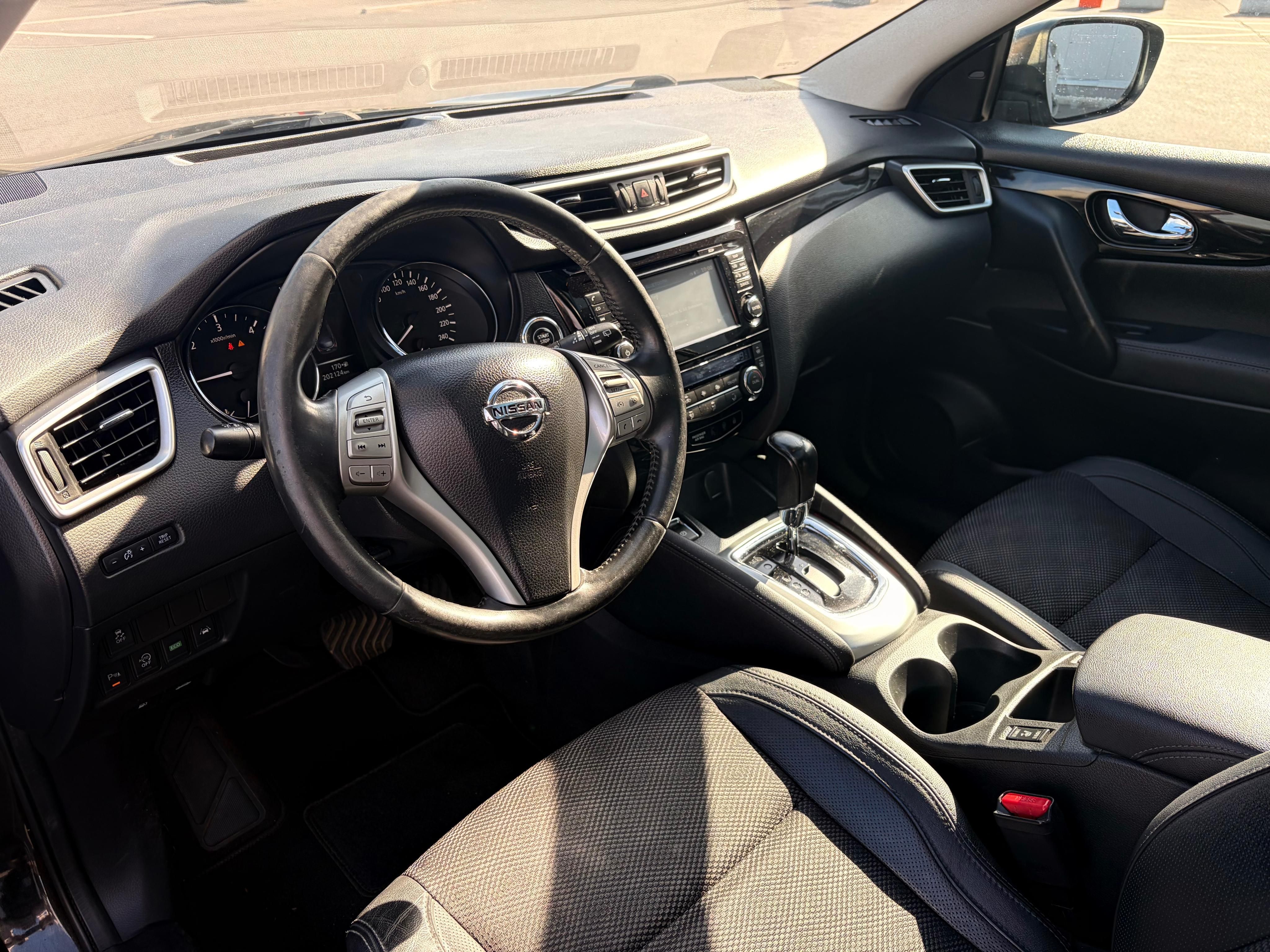 Nissan Qashqai, 1.6DCi,Tekna,AT,panor - fotka 6