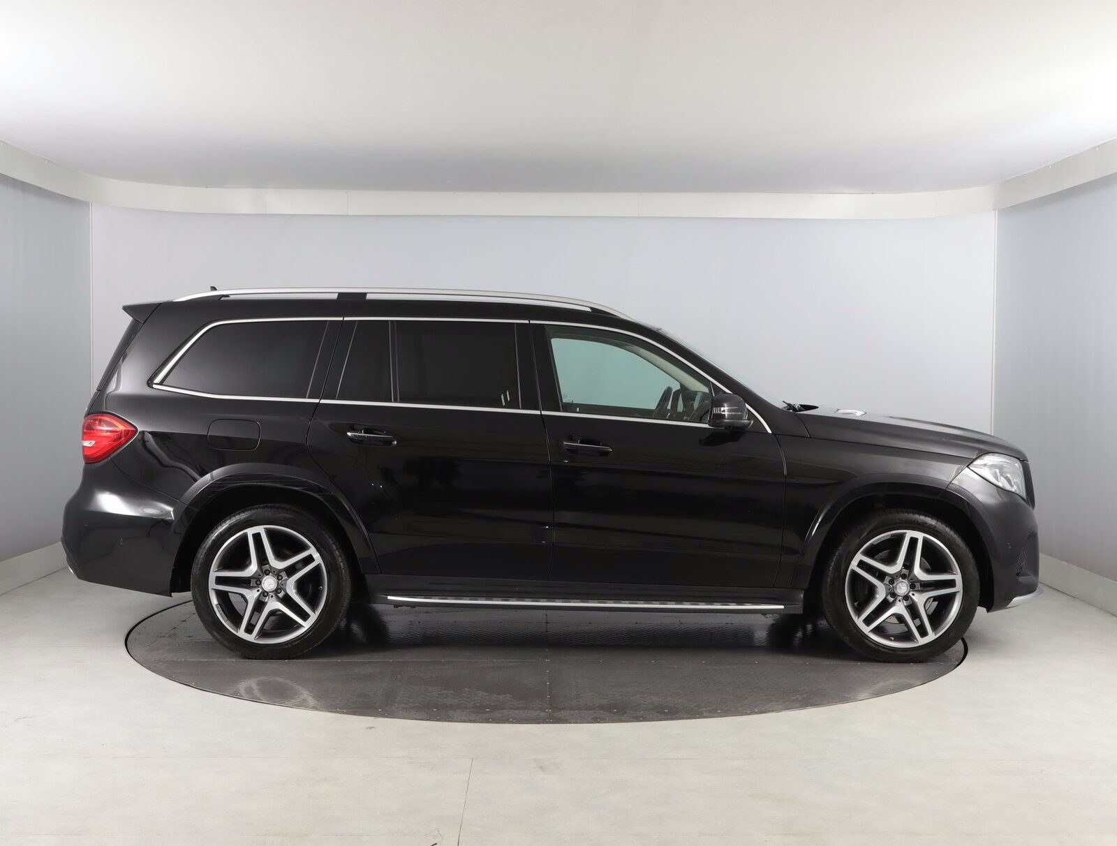 Mercedes-Benz GLS, 500 4MATIC, 4X4, Automat - fotka 6