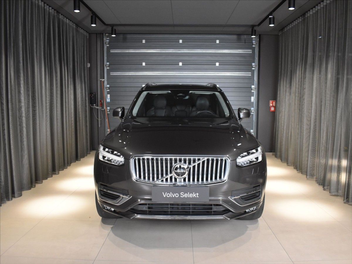 Volvo XC90, 2,0 B5 AWD Ultimate Ventilace - fotka 6