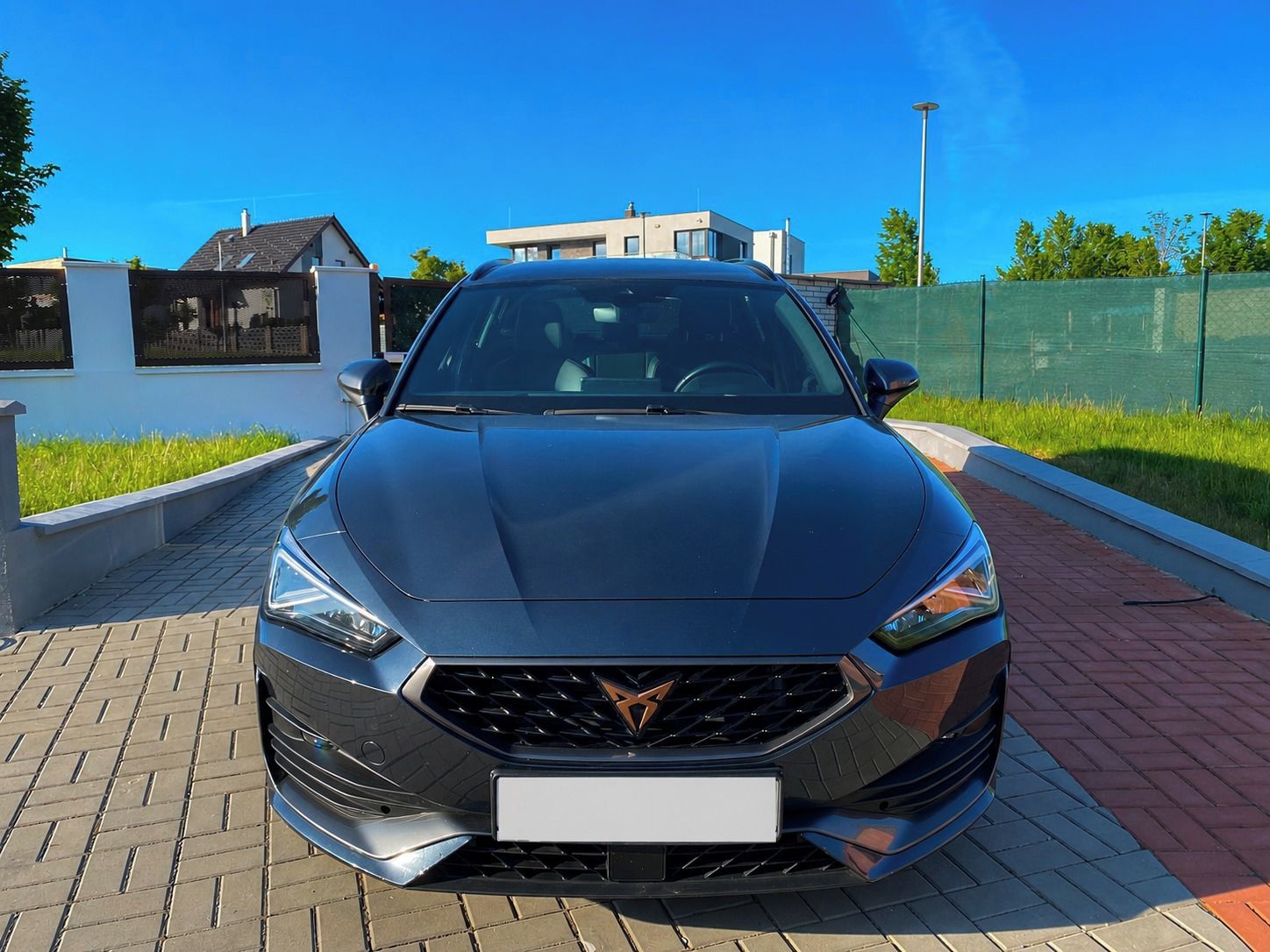 Cupra Leon, Sportstourer 1.5 eTSI DSG 2024 - fotka 3