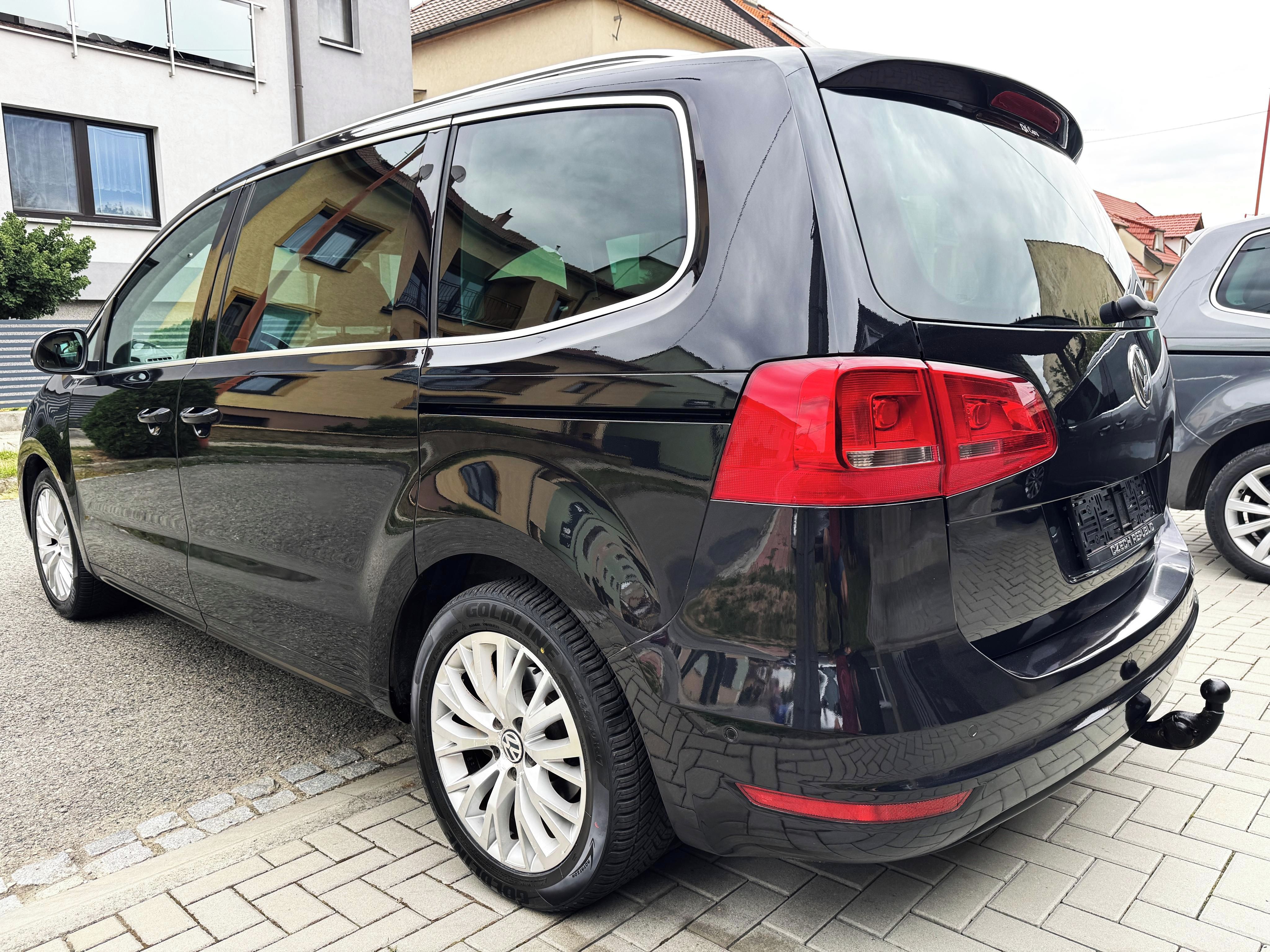 Volkswagen Sharan, 2.0TDI PANORAMA,TAŽNÉ,KAMERA, - fotka 6