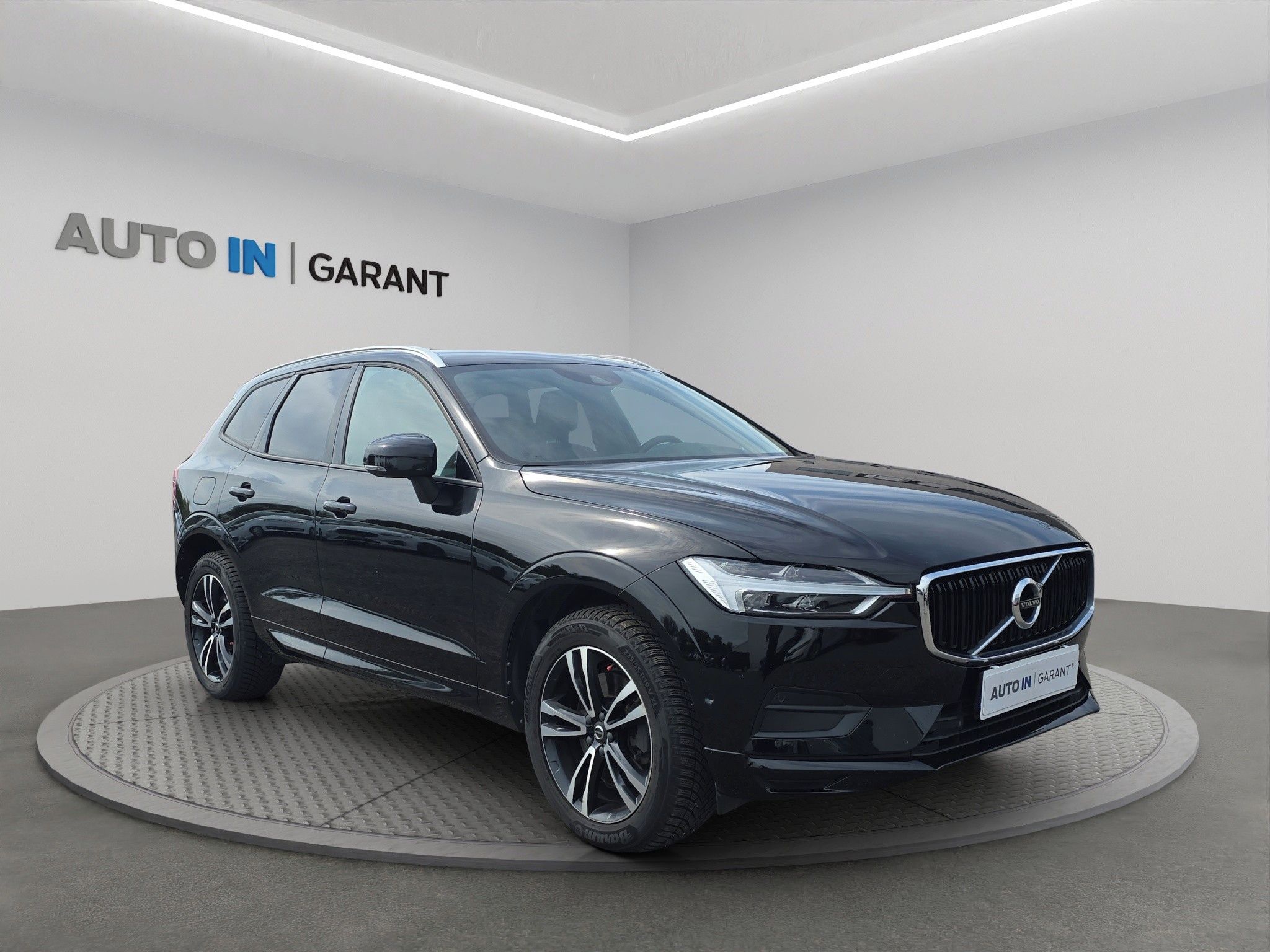 Volvo XC60, 2.0 D4 Drive-E A/T 140kW 4x4, - fotka 3