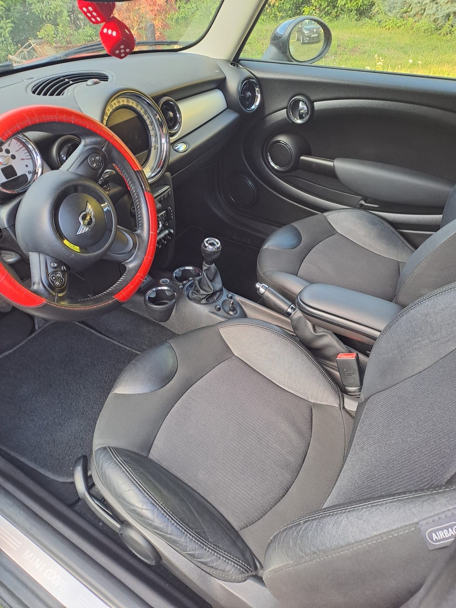 Mini Cooper, 1598 cm  90 KW - fotka 5