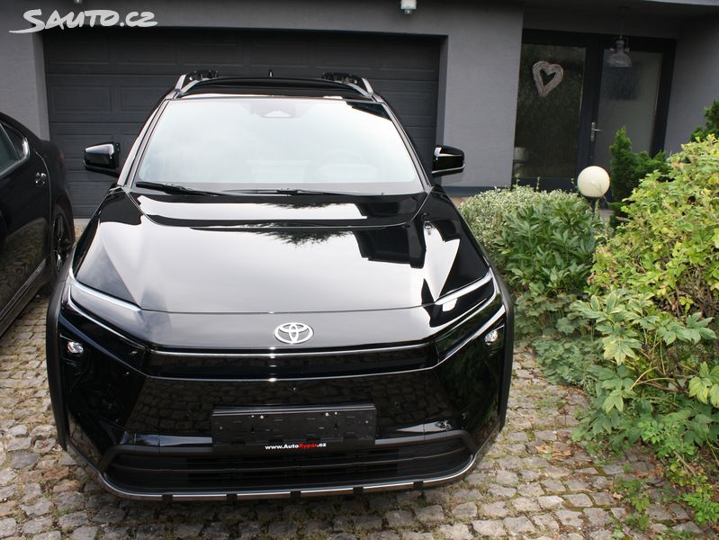 Toyota bZ4X Touring, 380k 4x4 Executive Max.v. 2027