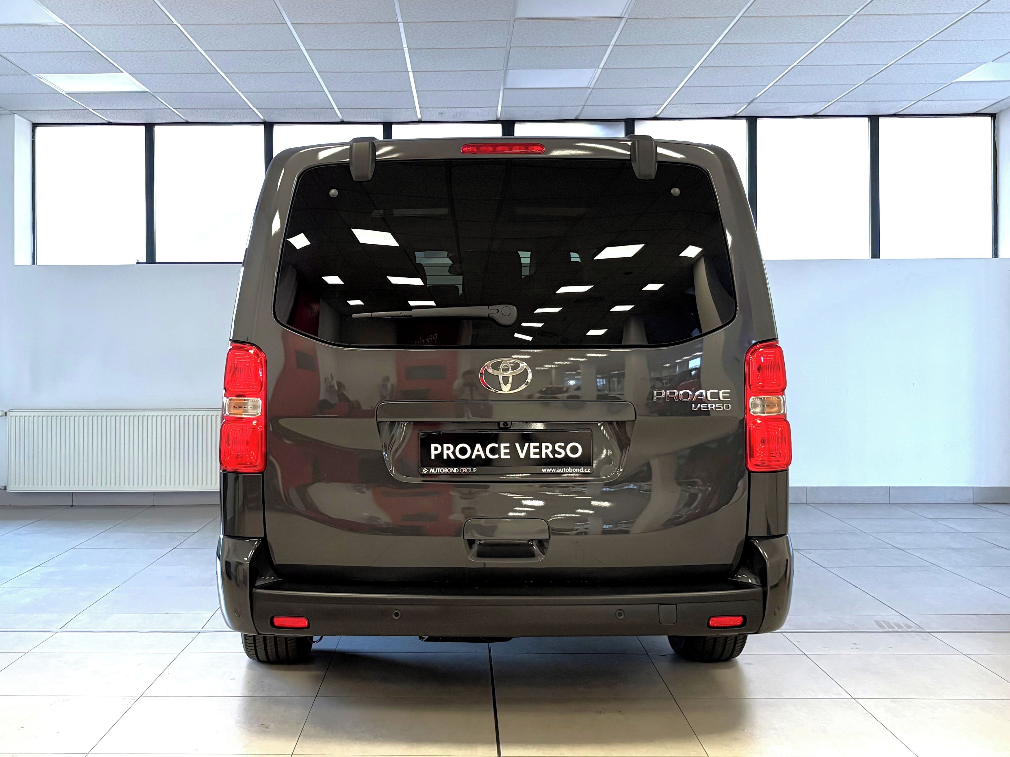 Toyota Proace Verso, VIP Skywiev, 2.0L Diesel, 8AT - fotka 4
