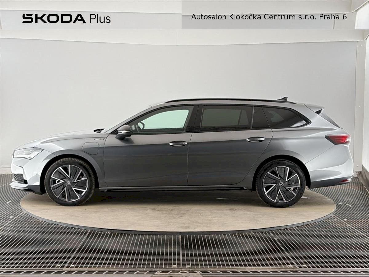 Škoda Superb, iV TSI150 kW Sportline 6DSG - fotka 3