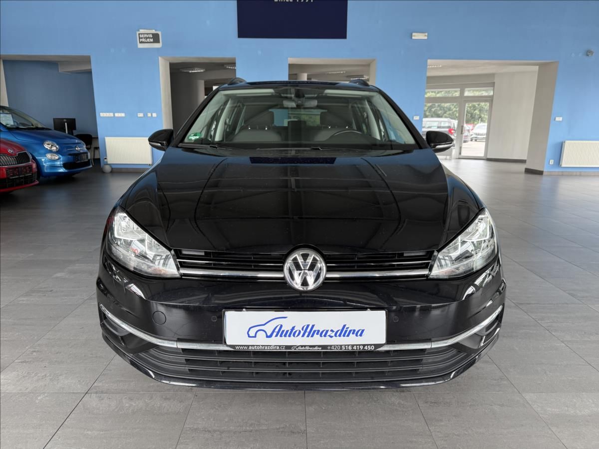 Volkswagen Golf, 1,6   TDI 85kW,1.MAJ,SERVISKA - fotka 2