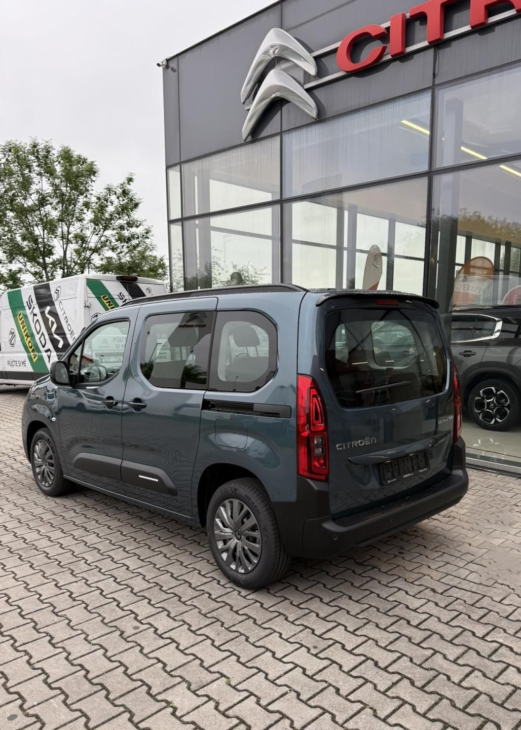 Citroën Berlingo, PLUS Petrol 110k Manual - fotka 4