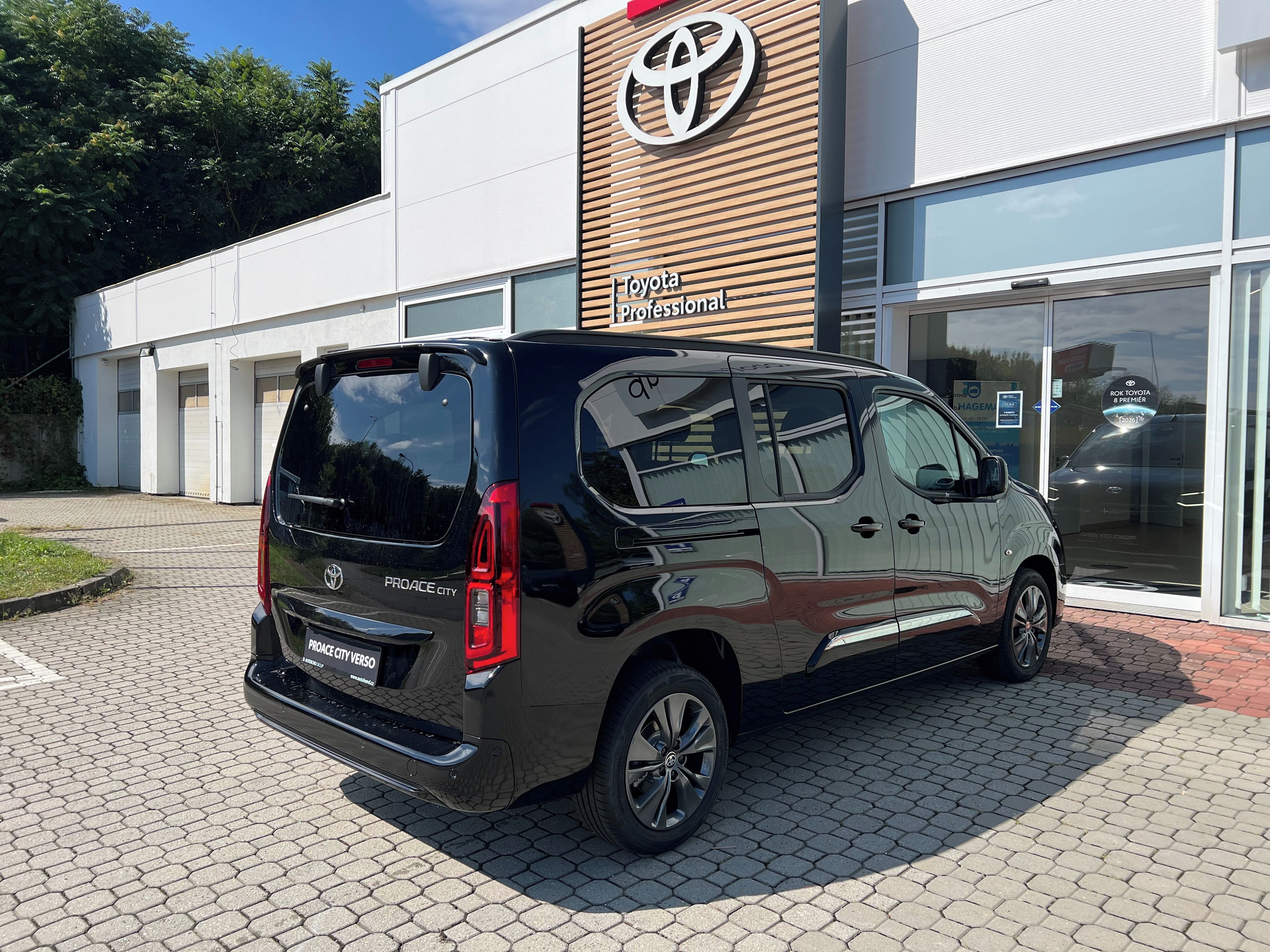Toyota Proace City Verso, 1.2T 6MT VIP 7S - fotka 6
