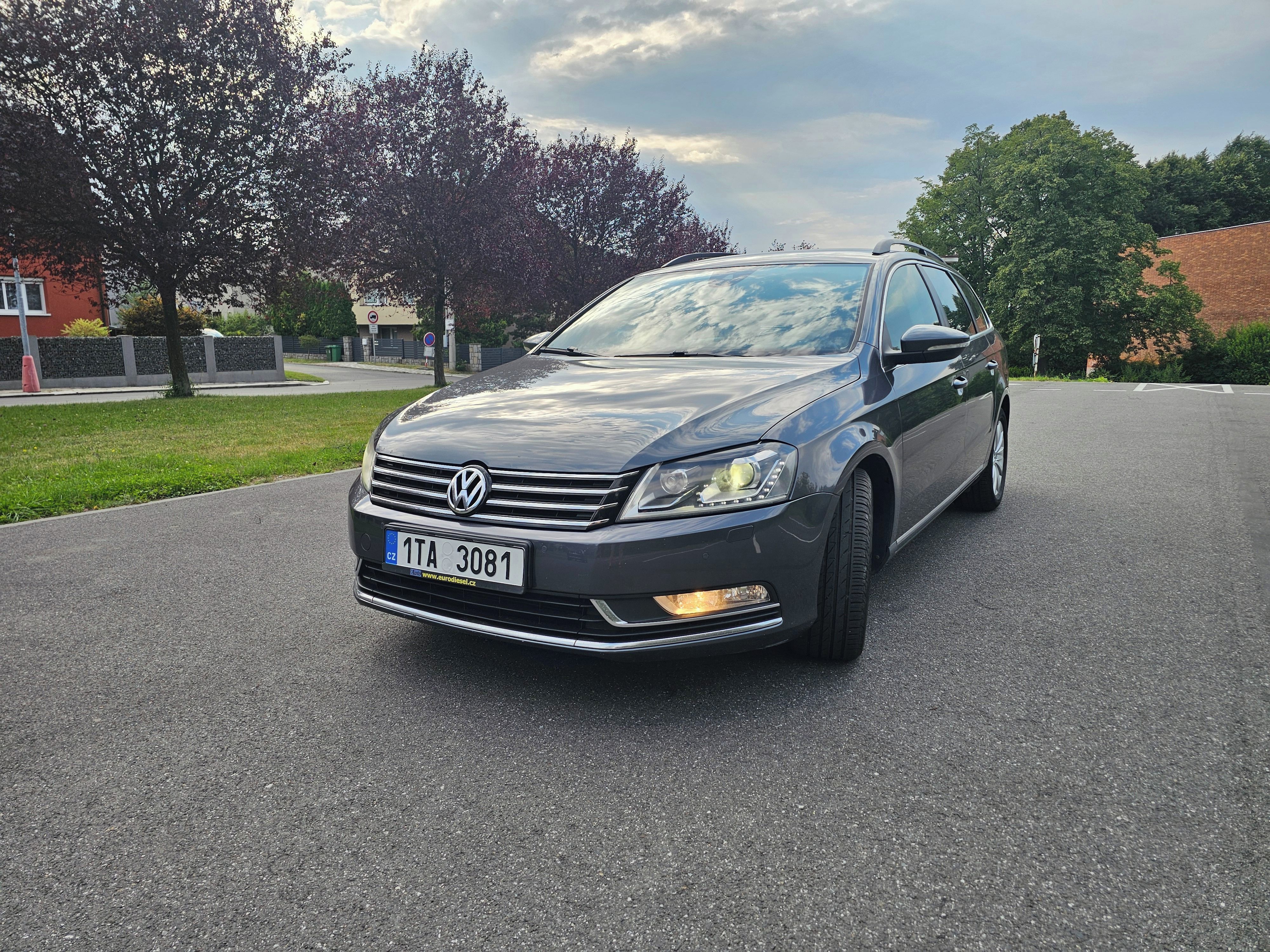 Volkswagen Passat, 2.0 TDI 103 kW DSG - fotka 2