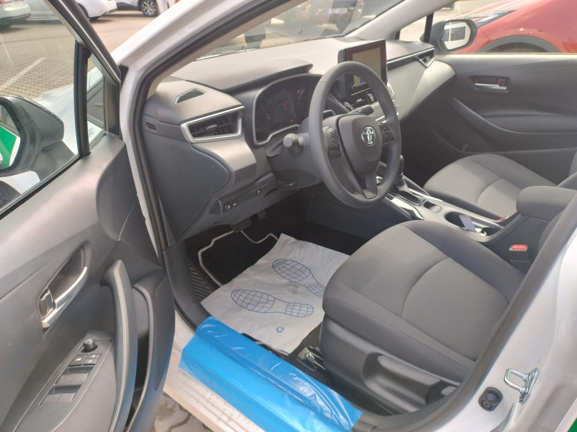 Toyota Corolla, SD 1.8 FHEV Active BOLT - fotka 6