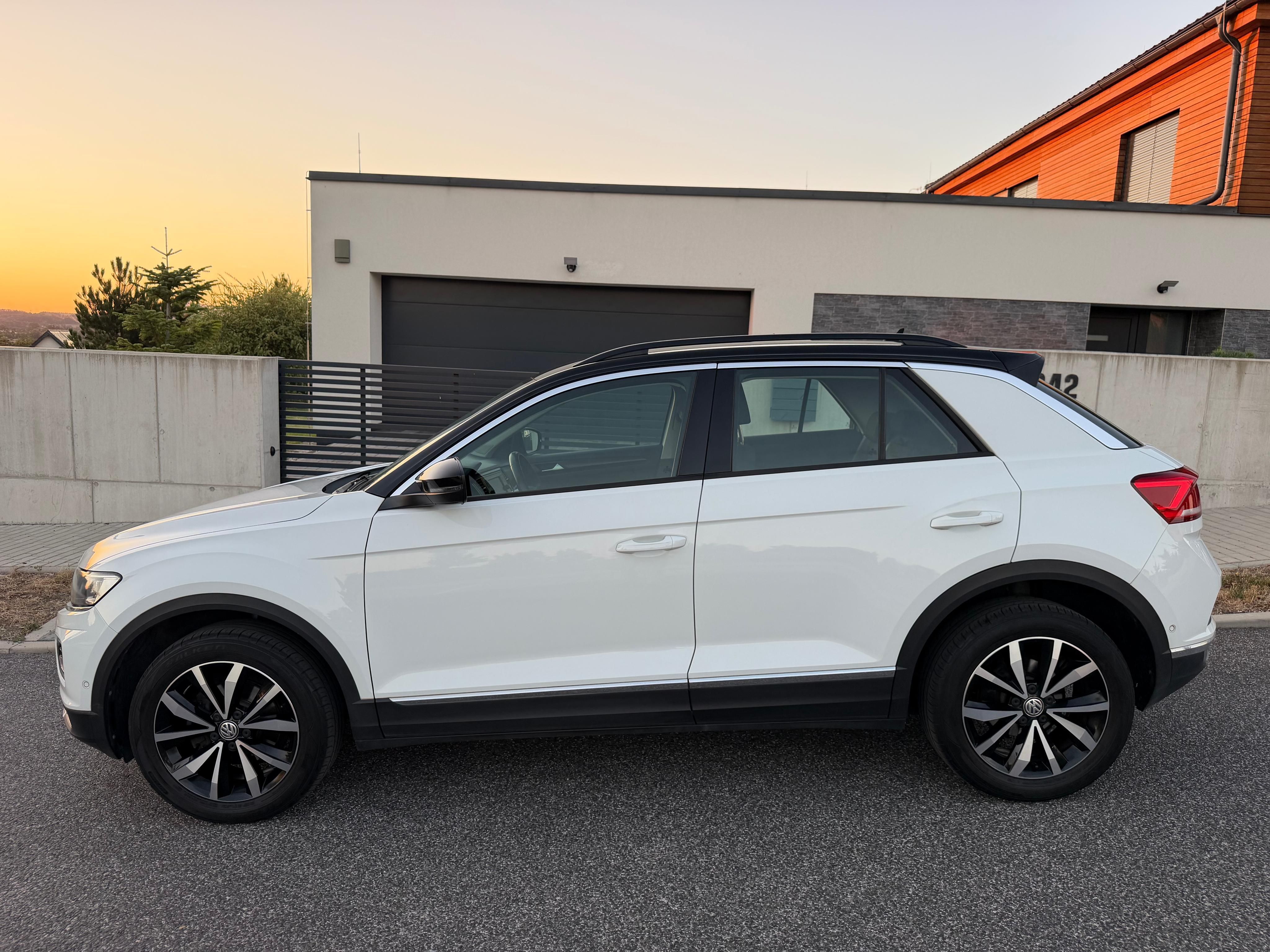 Volkswagen T-Roc, 1.0 TSI 85 kW Style, ČR - fotka 4