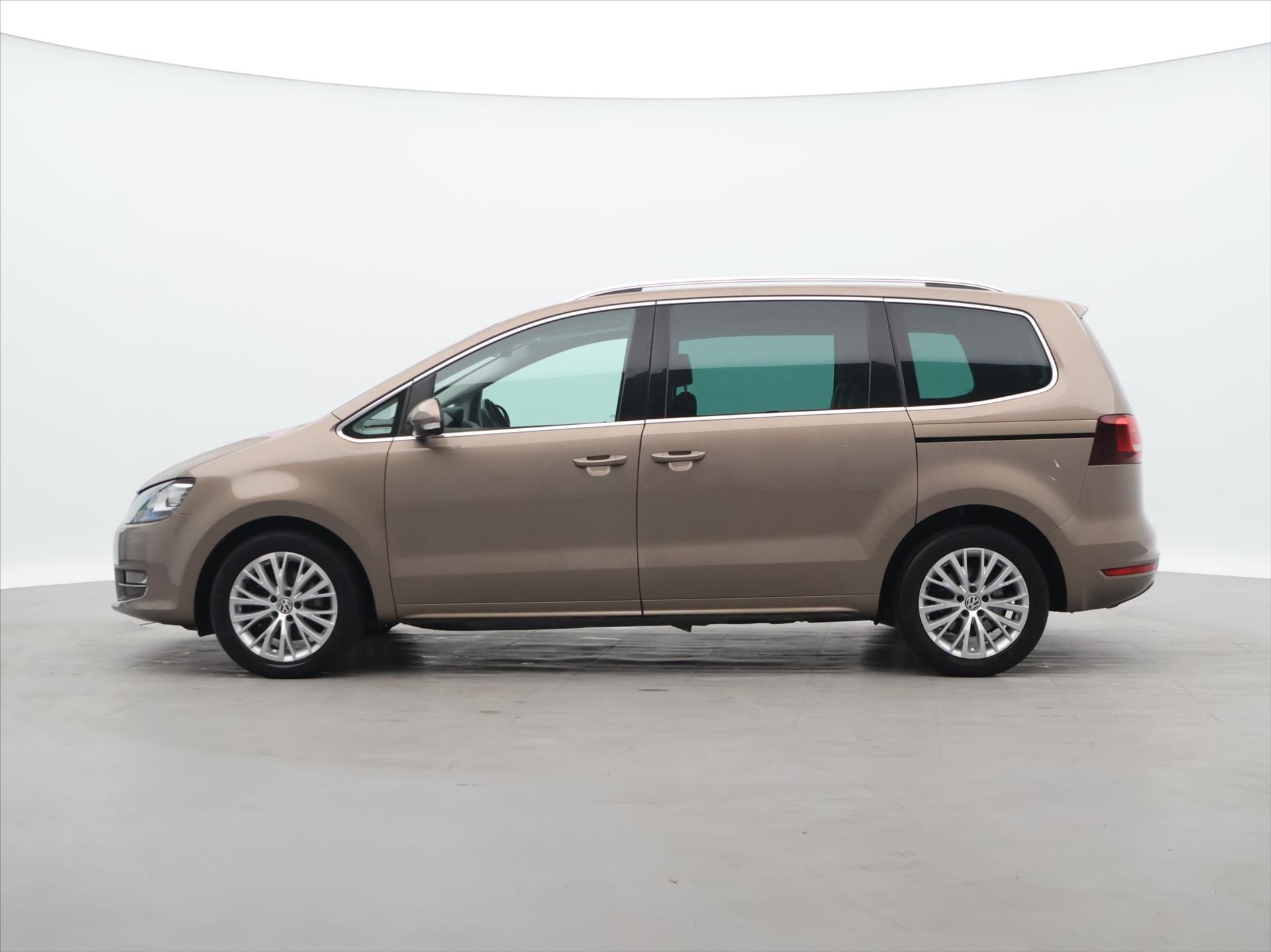 Volkswagen Sharan, 2,0 TDI 4M CZ Highline 7-Míst - fotka 4