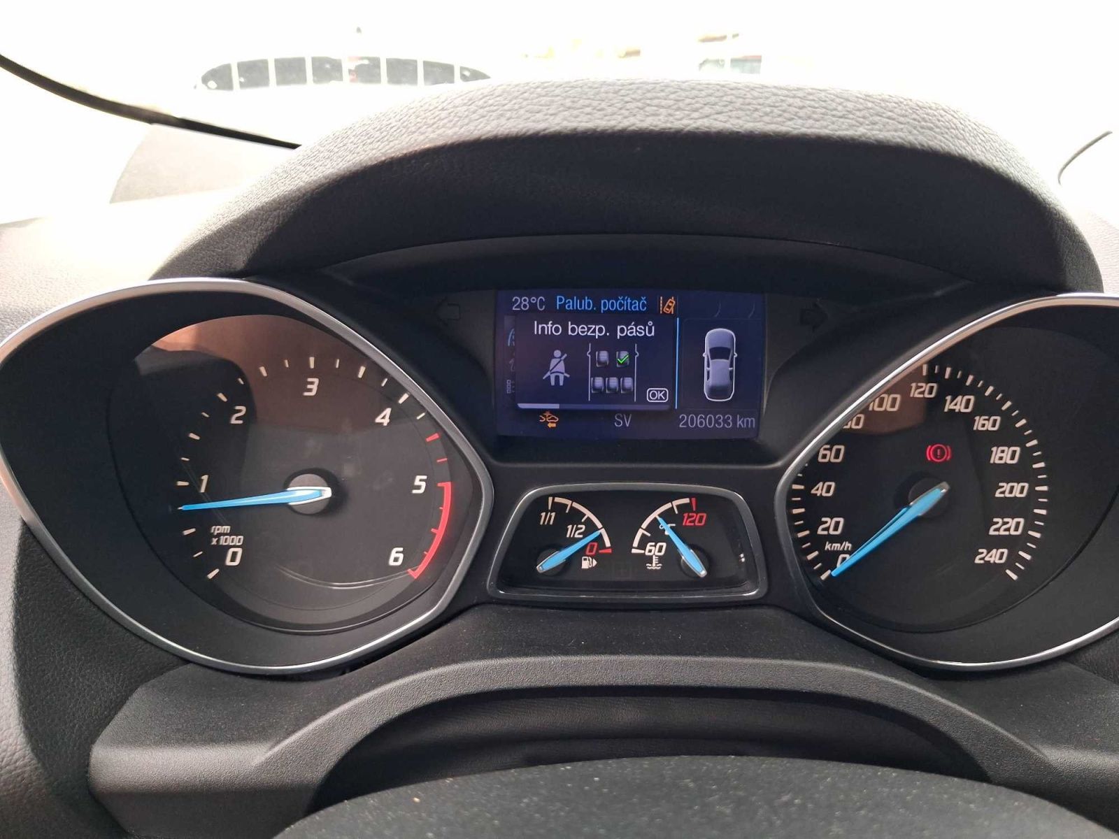 Ford Kuga, 2.0 TDCi, 4X4, Kožené sedačky - fotka 3
