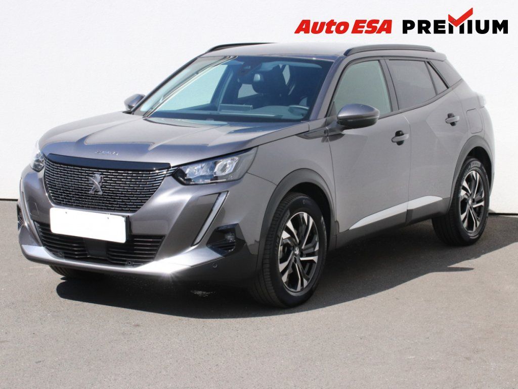 Peugeot 2008, 1.2,navi - fotka 3