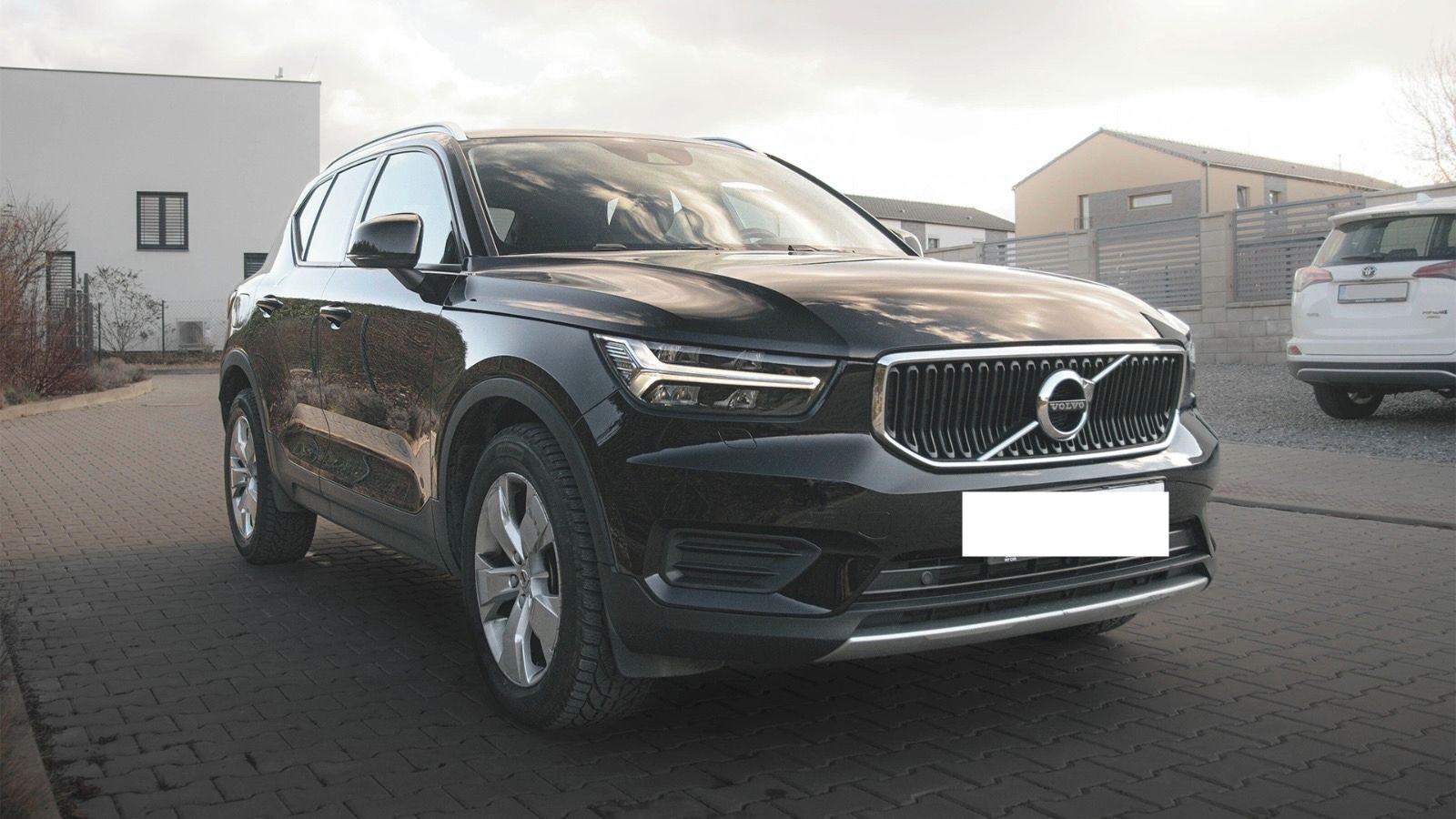 Volvo XC40, Volvo XC40 D3 AWD Momentum - fotka 3