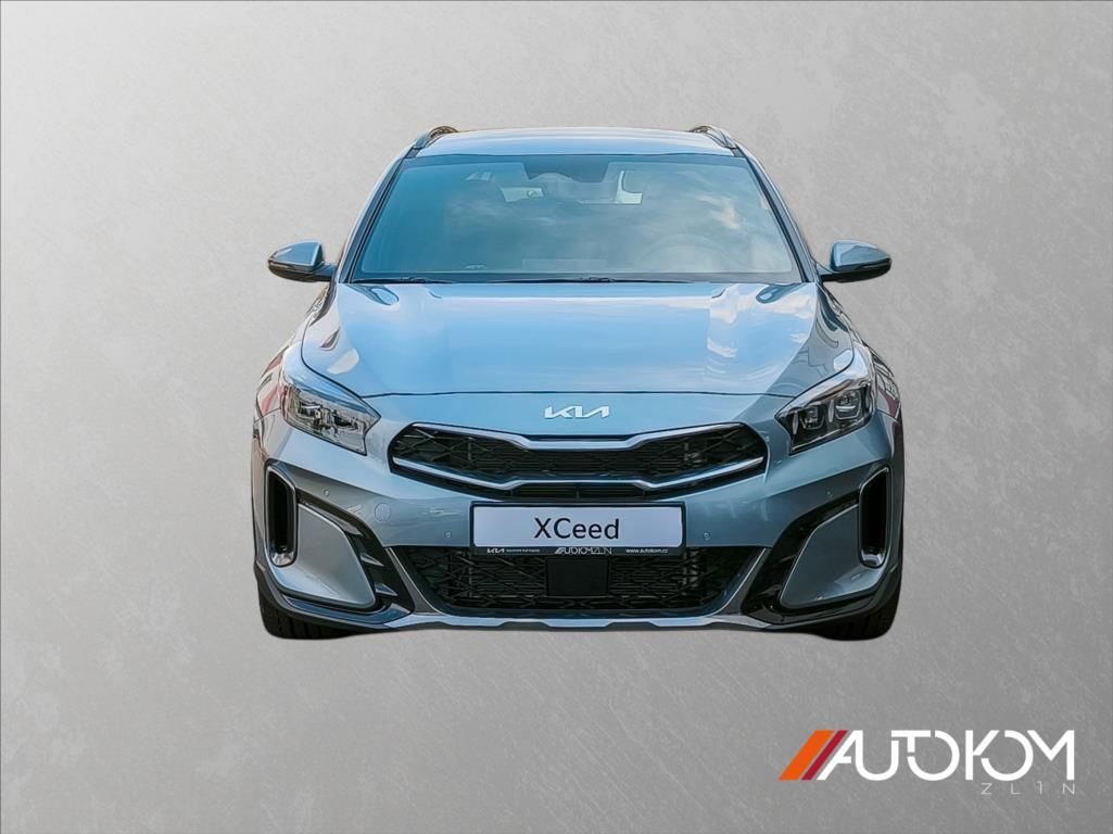 Kia XCee´d, 1,6 T-GDI 7DCT GT LINE - fotka 2