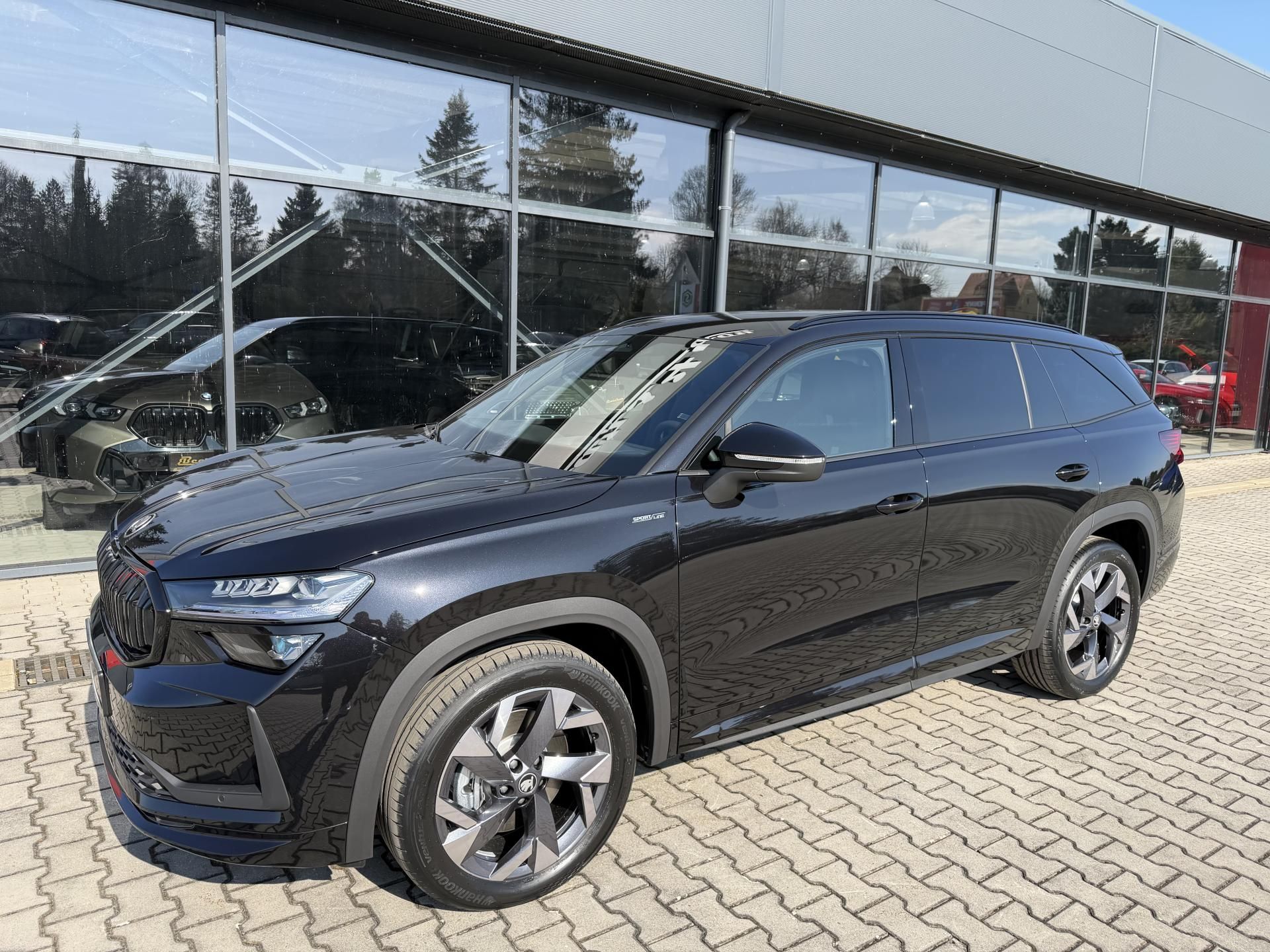 Škoda Kodiaq, 2.0TDI 142kW 4X4 SPORT R19 HUD - fotka 3