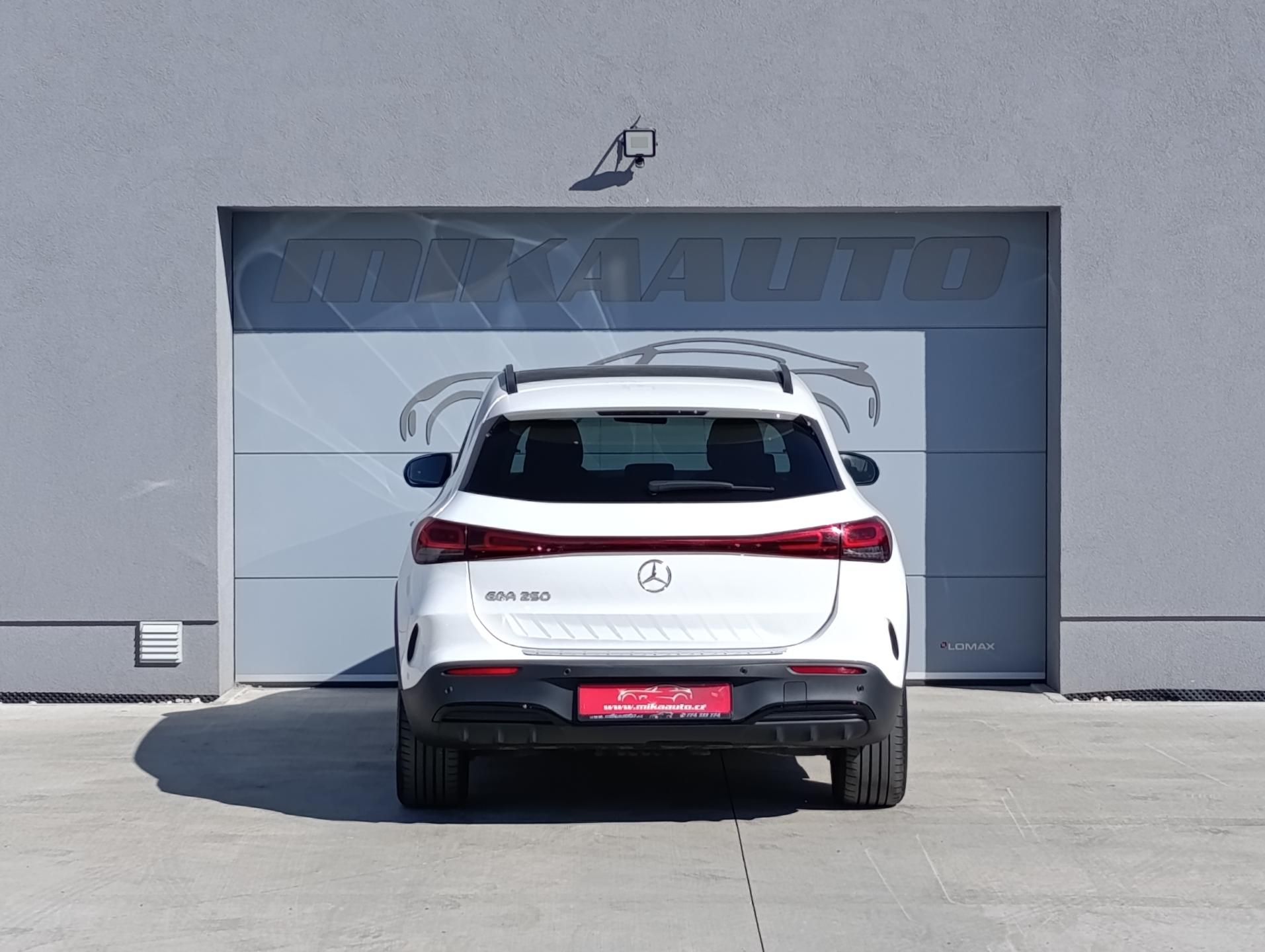 Mercedes-Benz EQA, 250+ AMG 140kW ČR PANO - fotka 6