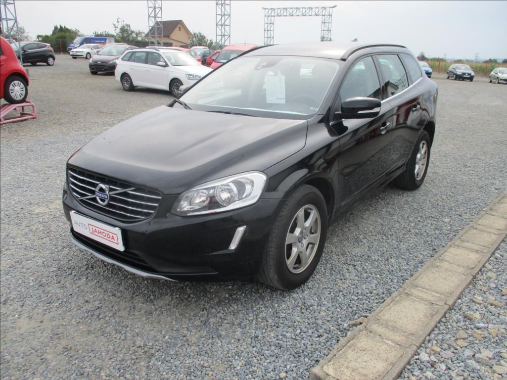 Volvo XC60, 2,0 D3, klima,servis,tažné,CZ, - fotka 3