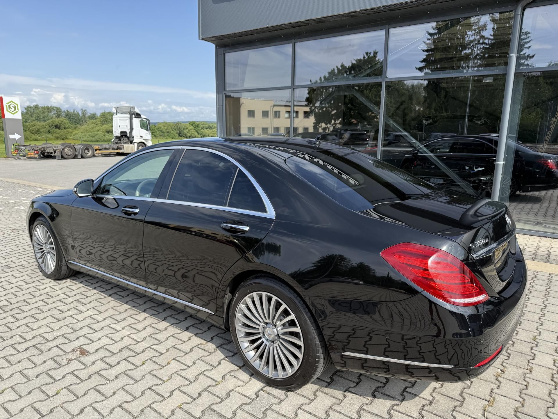 Mercedes-Benz Třídy S, 350d 4 MATIC CZ SERVISKA TOP! - fotka 5