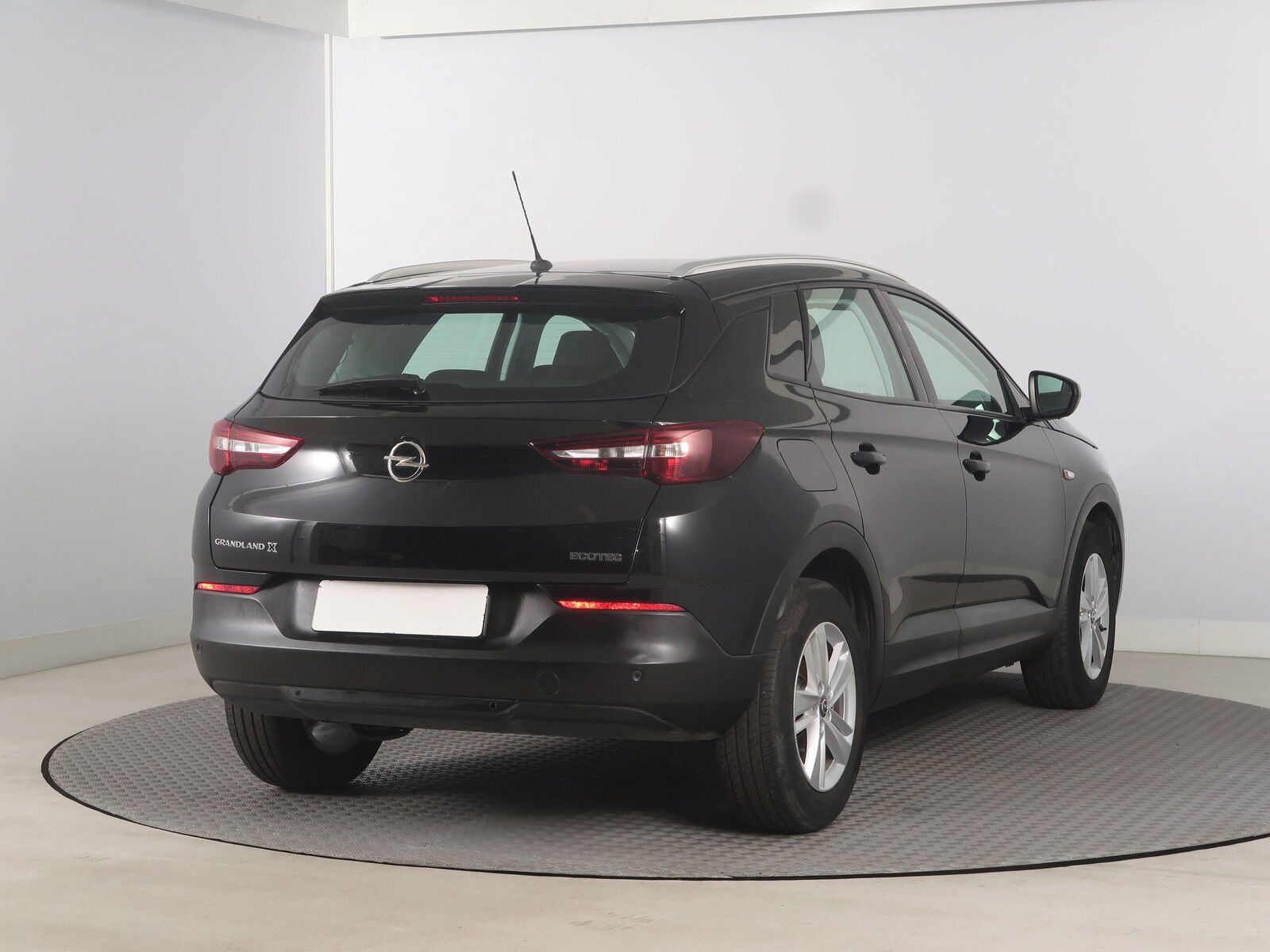 Opel Grandland X, 1.2 Turbo, ČR,1.maj - fotka 5