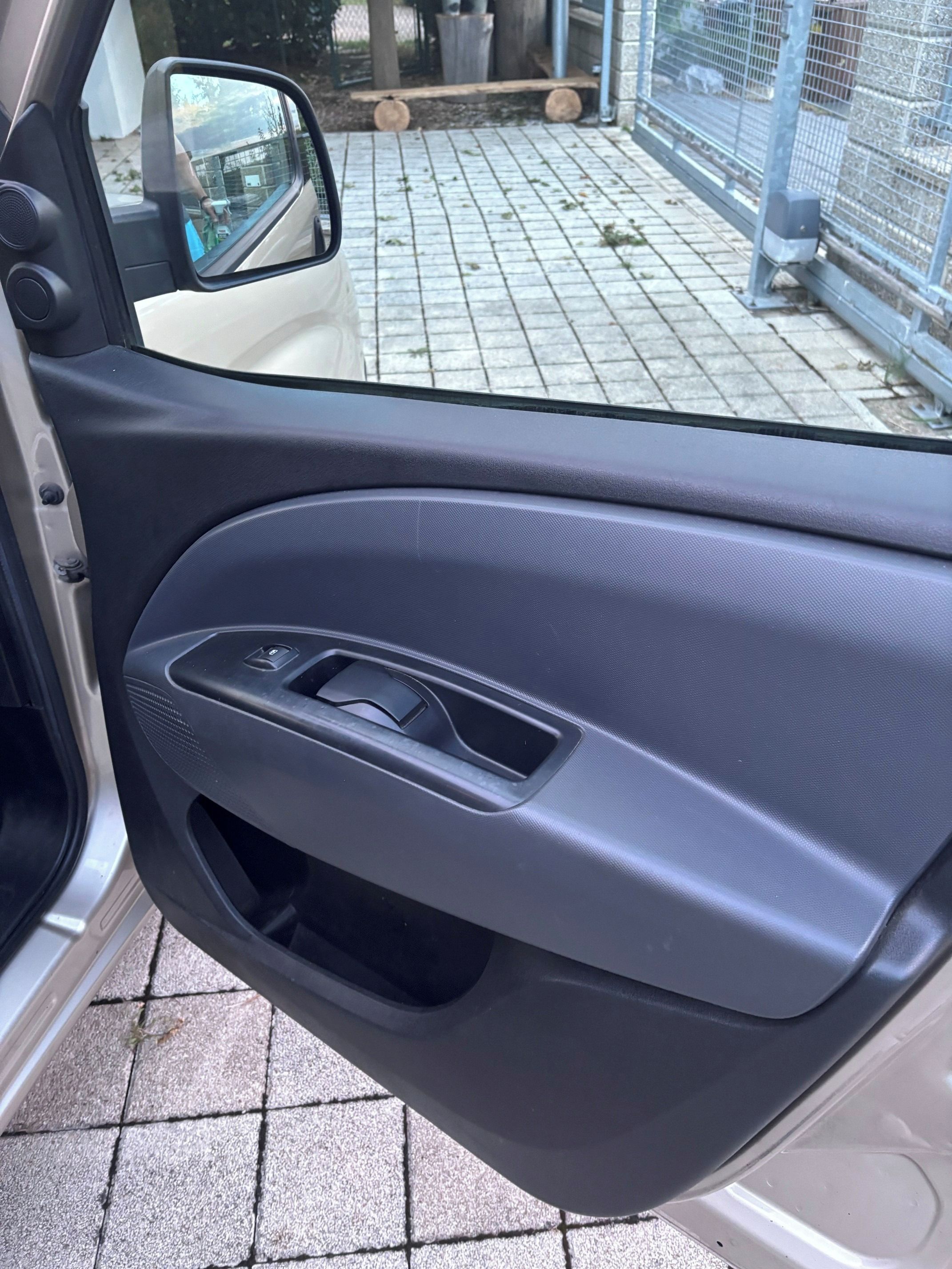 Fiat Dobló, 1.6 JTD multijet - fotka 5