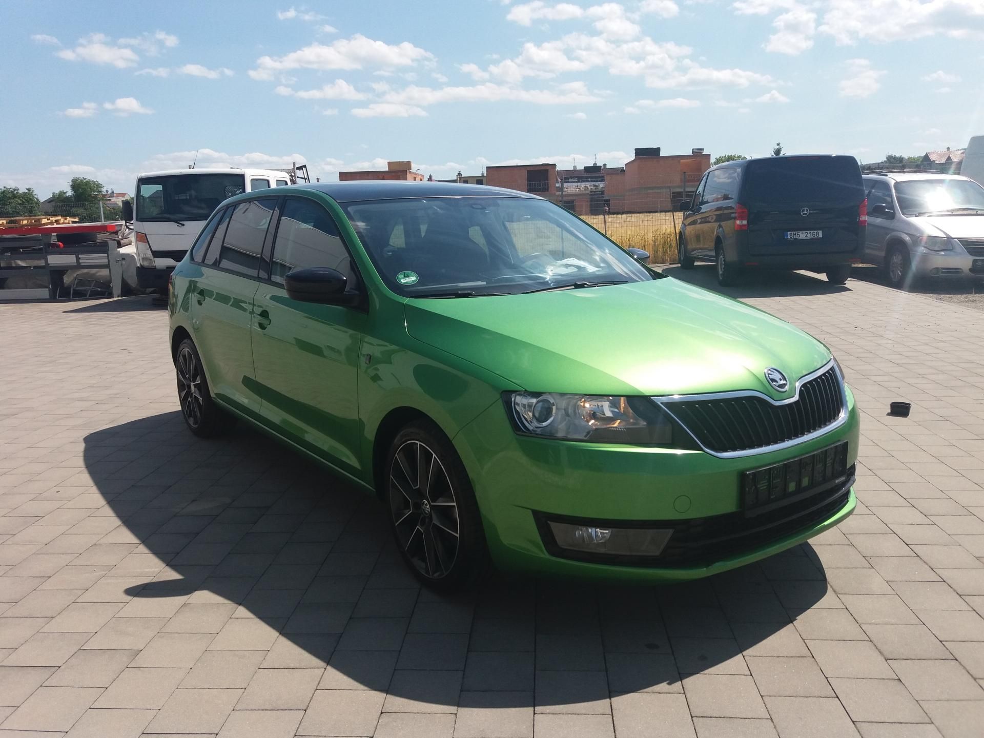 Škoda Rapid, 1.4TSi,DSG,XENONY,PANORAMA!! - fotka 3