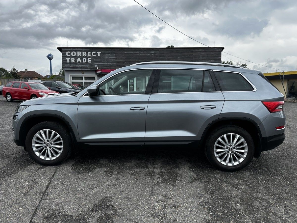 Škoda Kodiaq, 2,0 TDI-DPH-4X4-ČR-PANORAMA - fotka 2