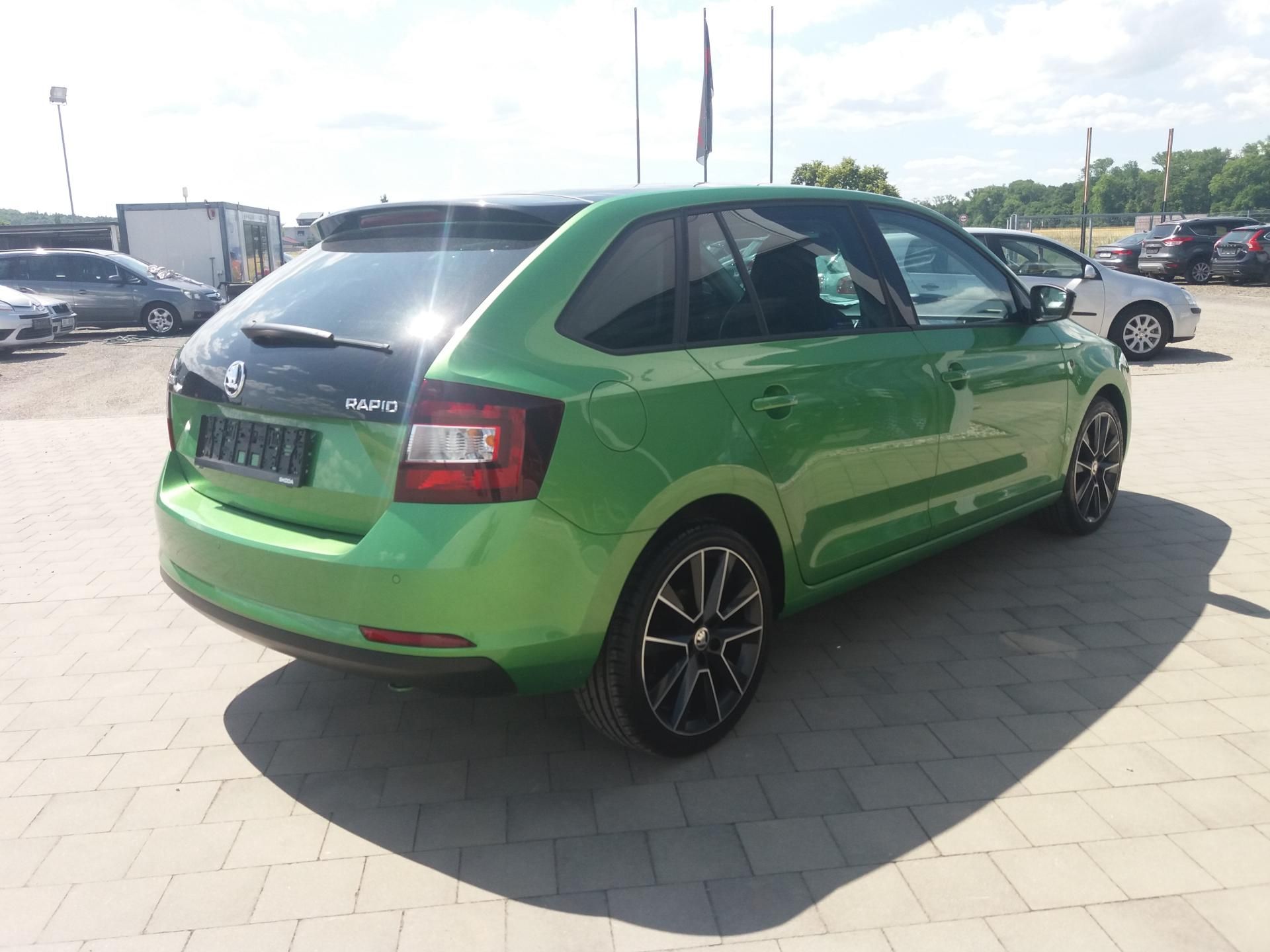 Škoda Rapid, 1.4TSi,DSG,XENONY,PANORAMA!! - fotka 5