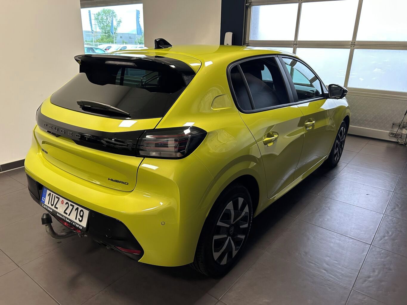Peugeot 208, BUSINESS Hybrid 110 e-DCS6 - fotka 3